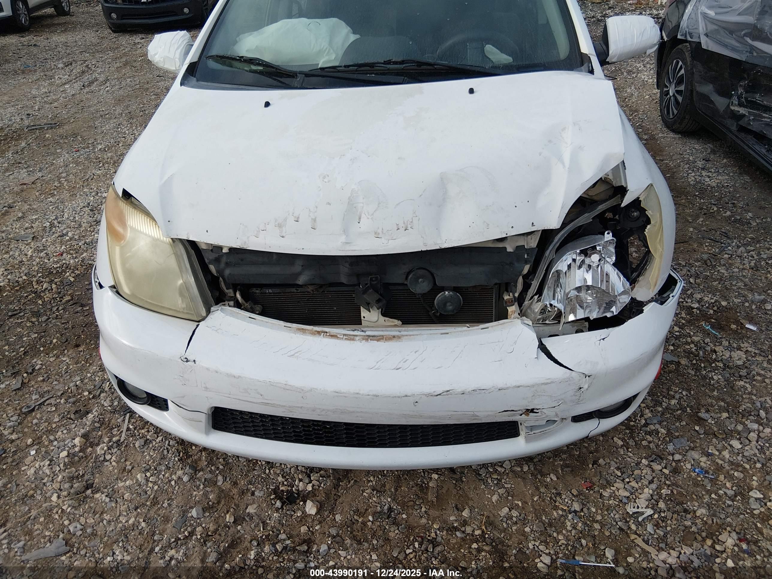 SCION XA image 6