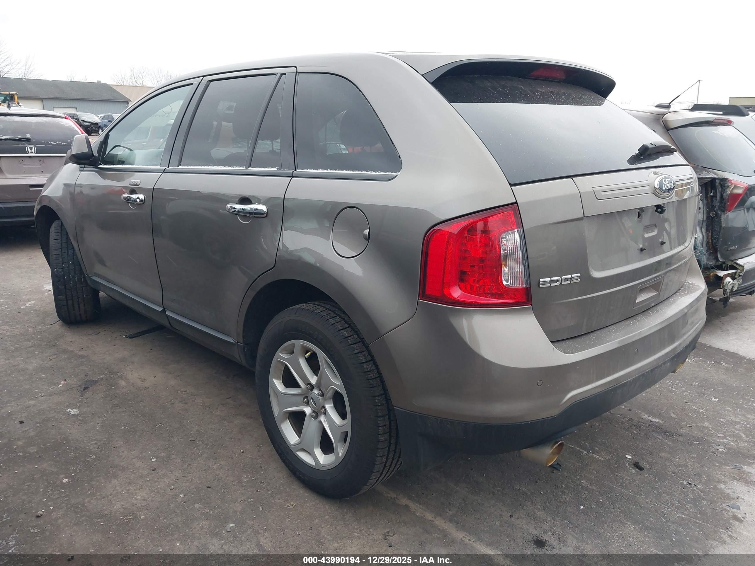 FORD EDGE image 3