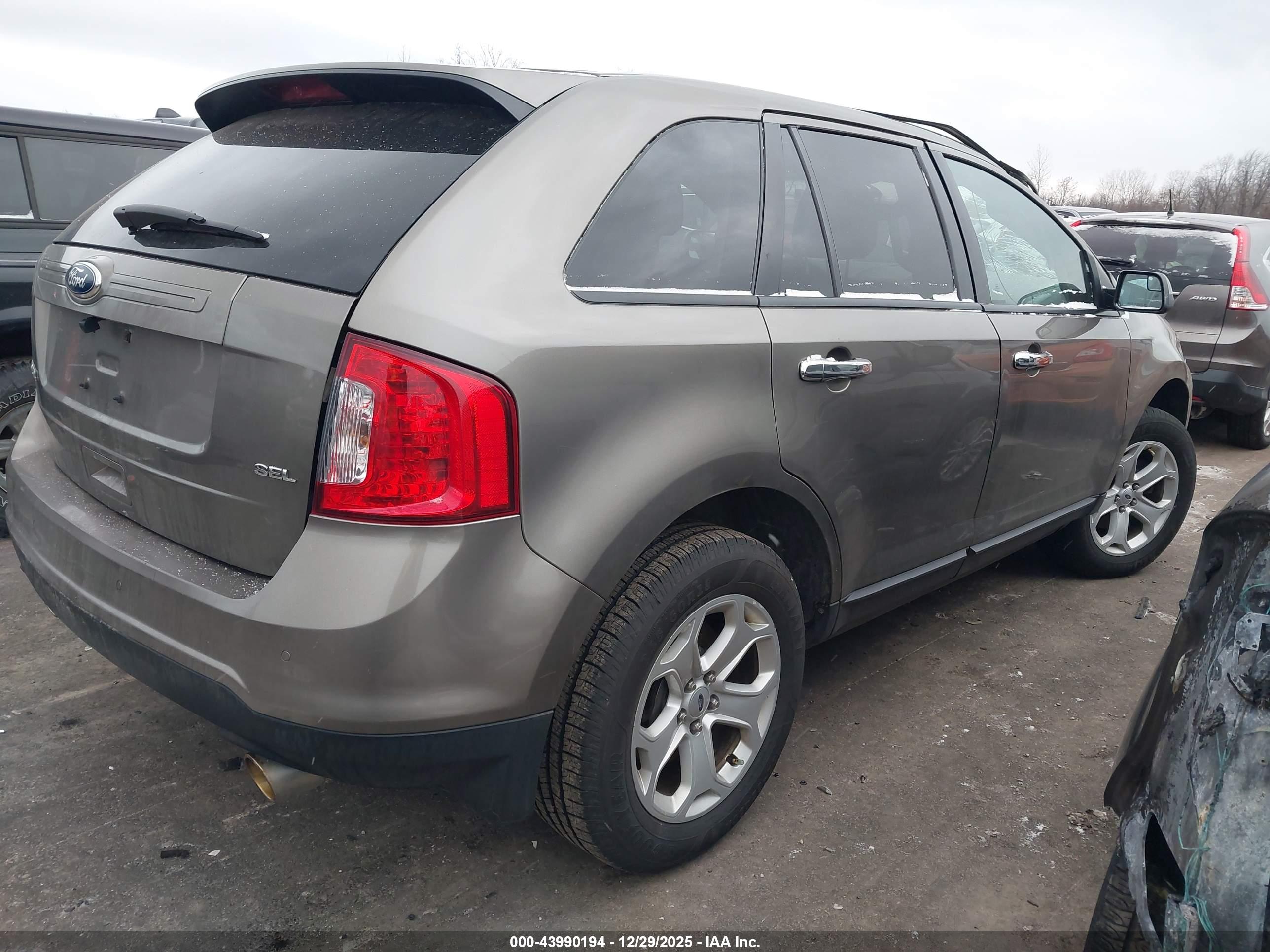 FORD EDGE image 4