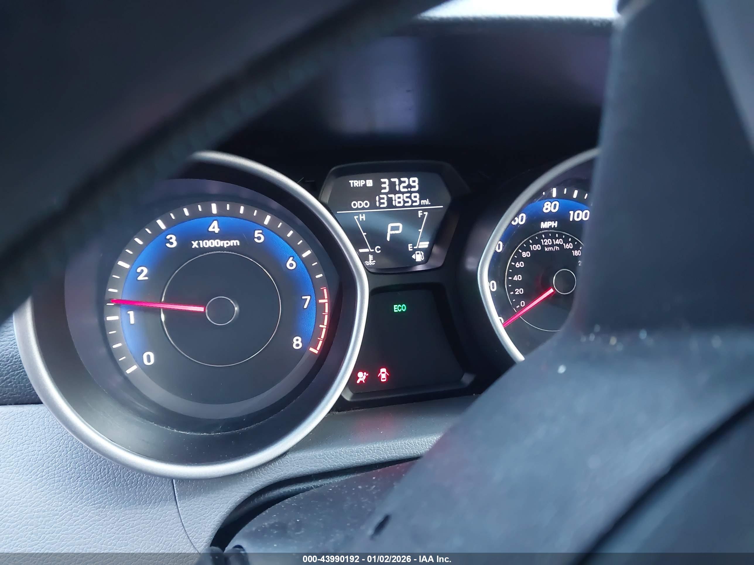 HYUNDAI ELANTRA image 7