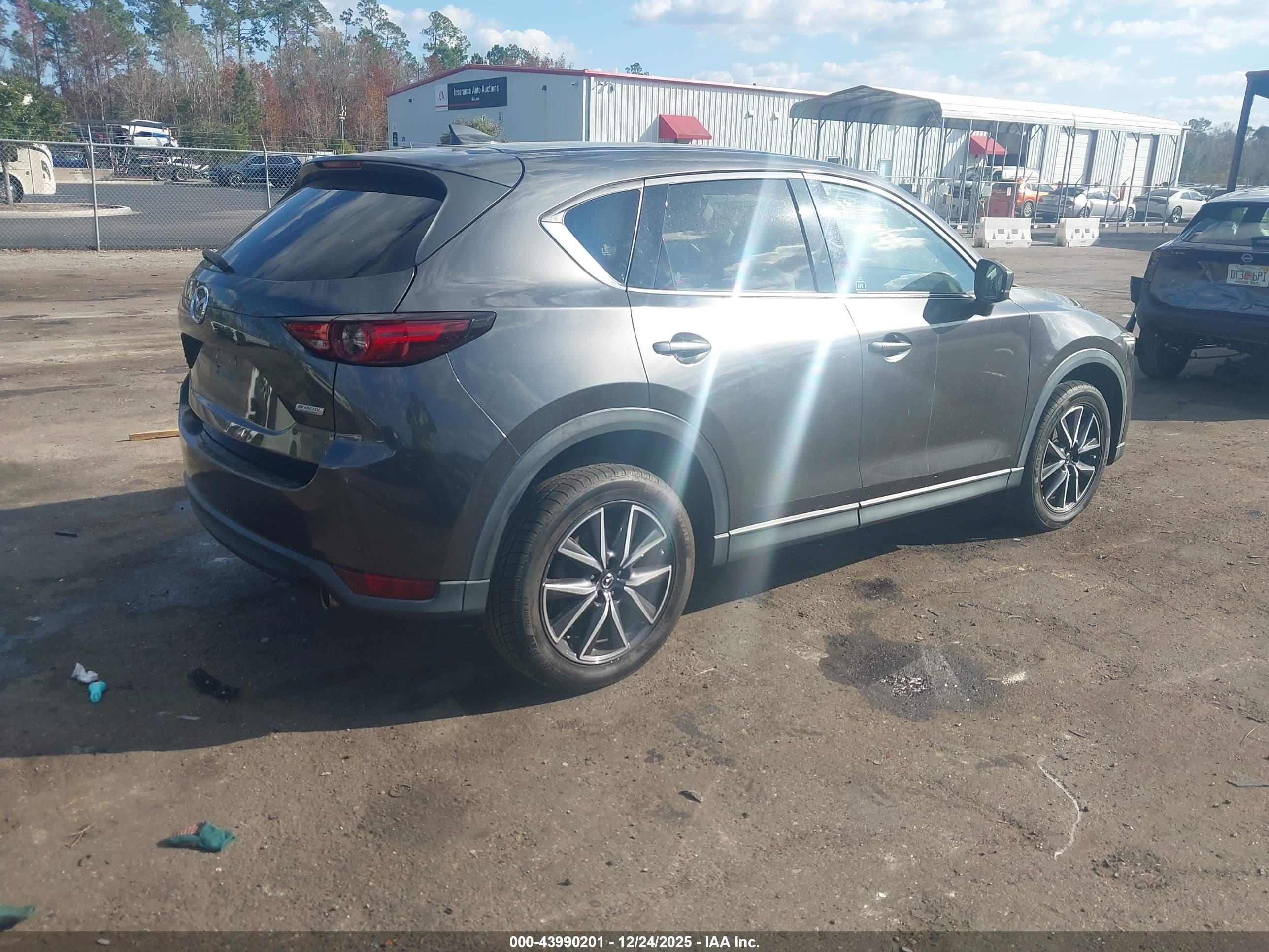 MAZDA CX-5 image 4