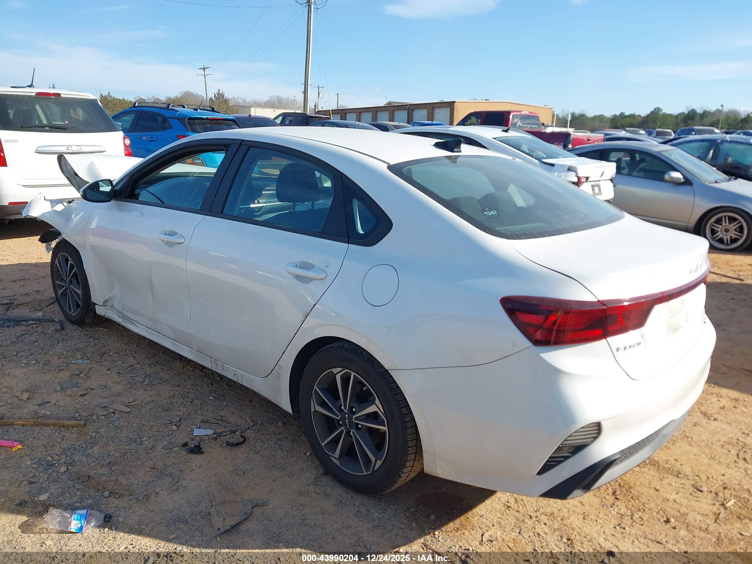 KIA FORTE image 3