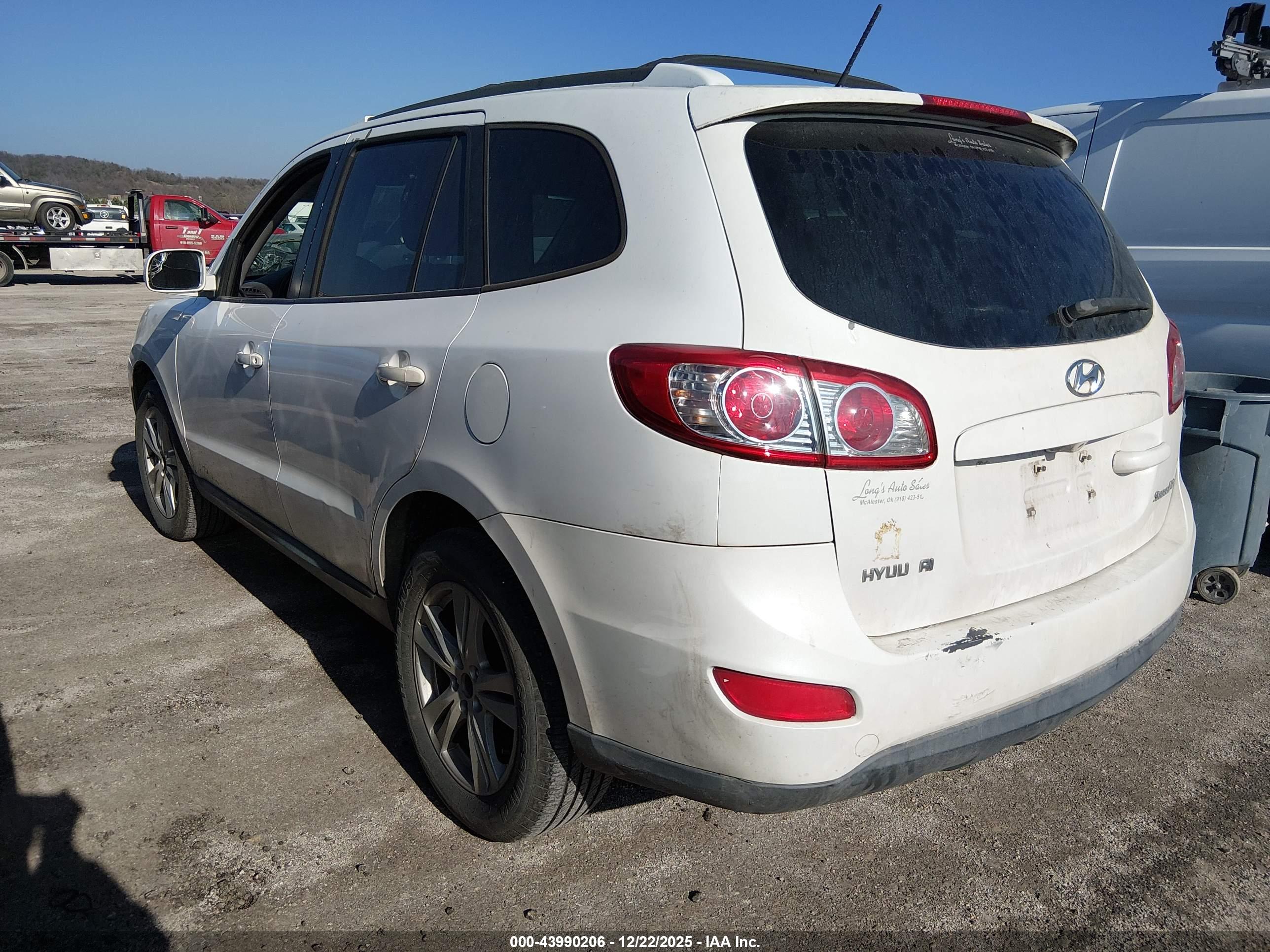 HYUNDAI SANTA image 3