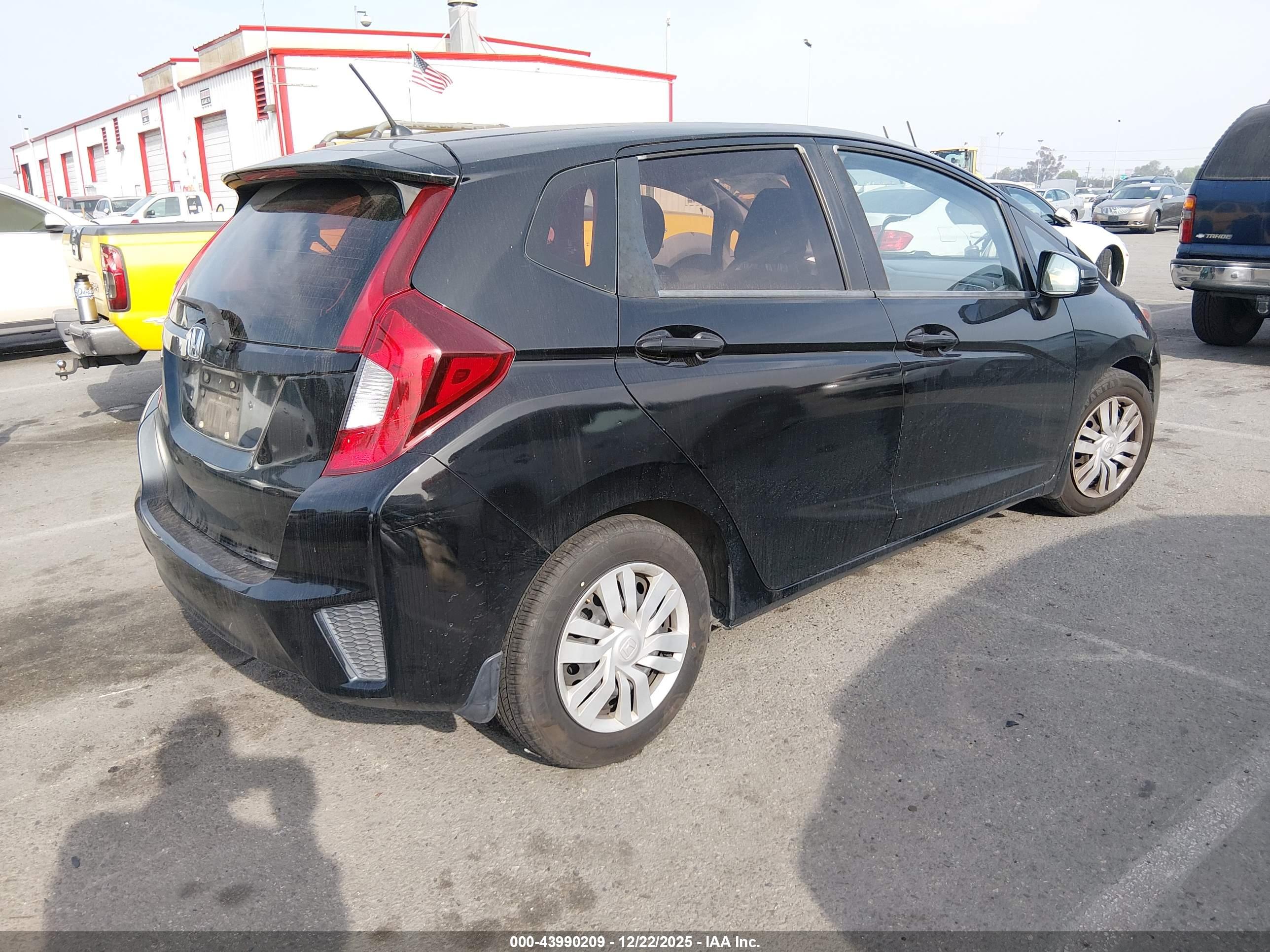 HONDA FIT image 4