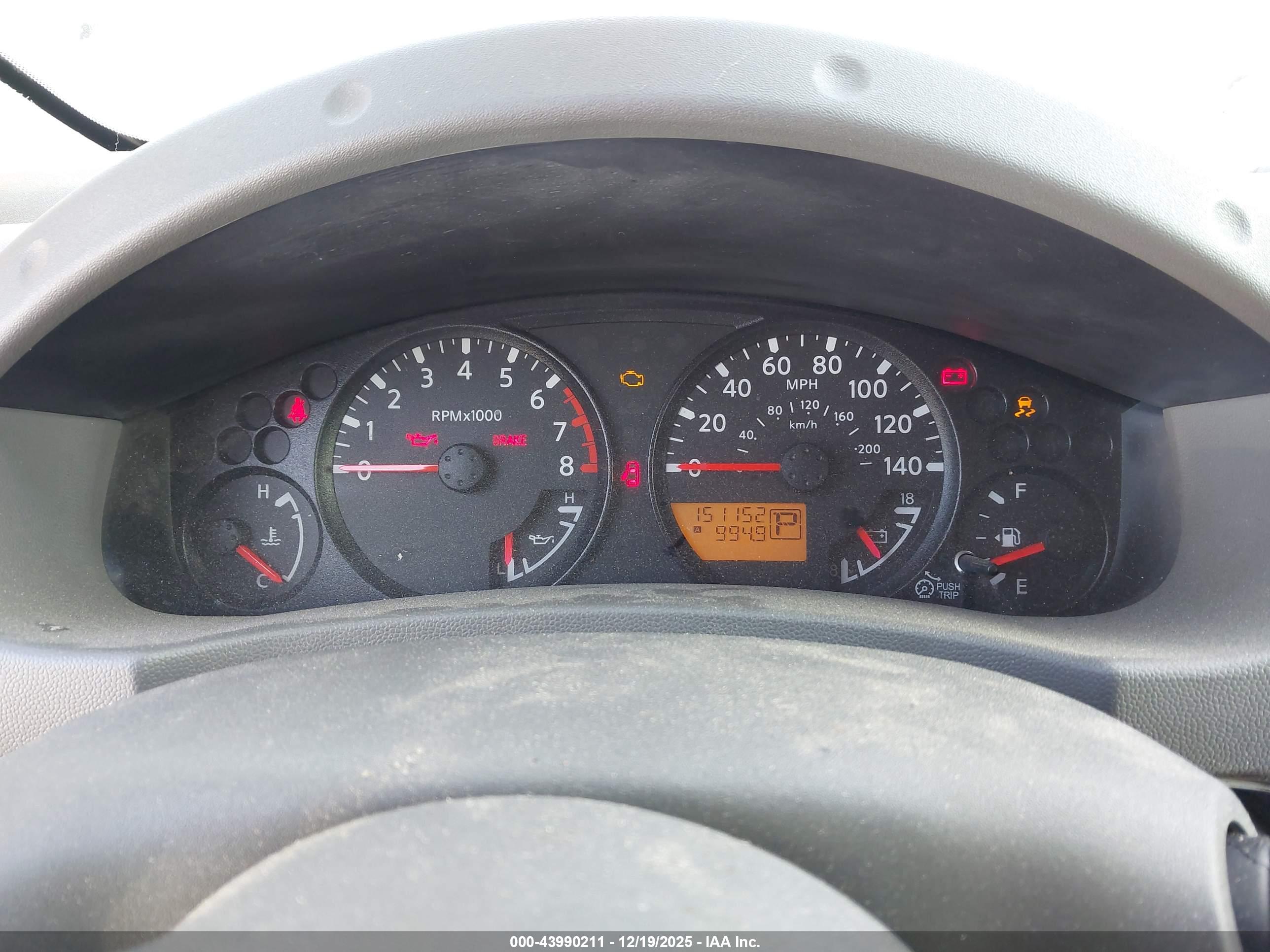 NISSAN FRONTIER image 7