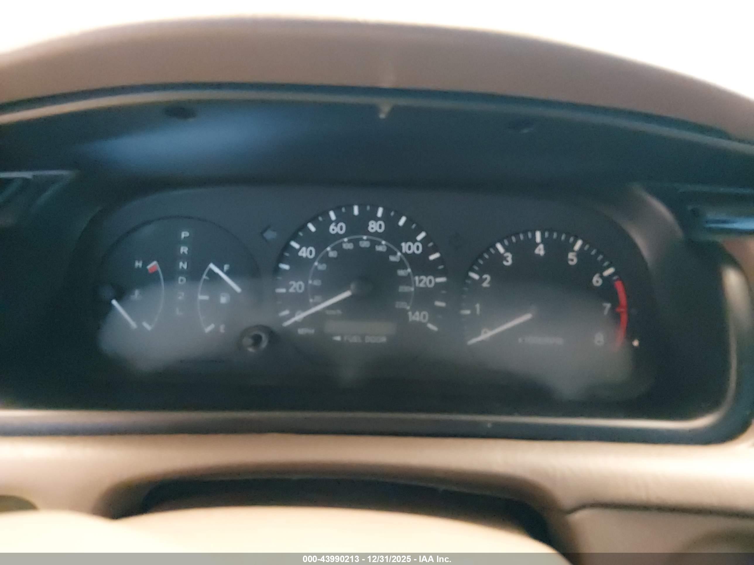 TOYOTA CAMRY image 7