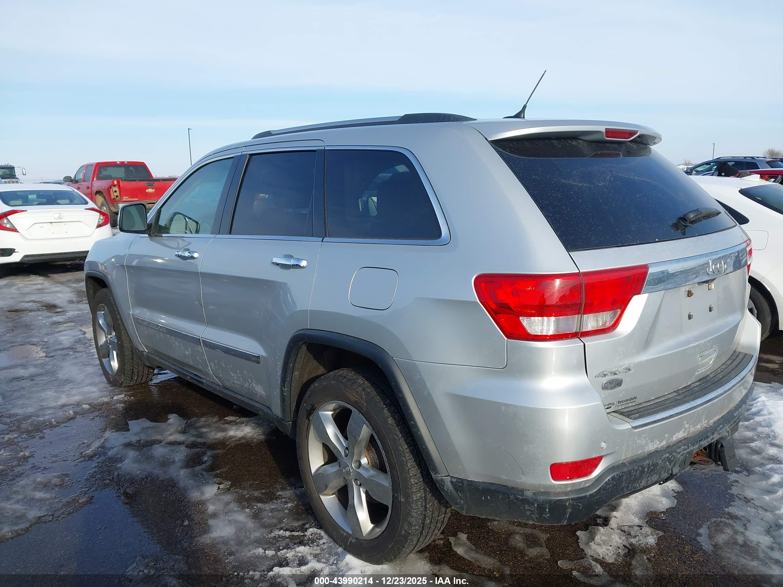 JEEP GRAND image 3