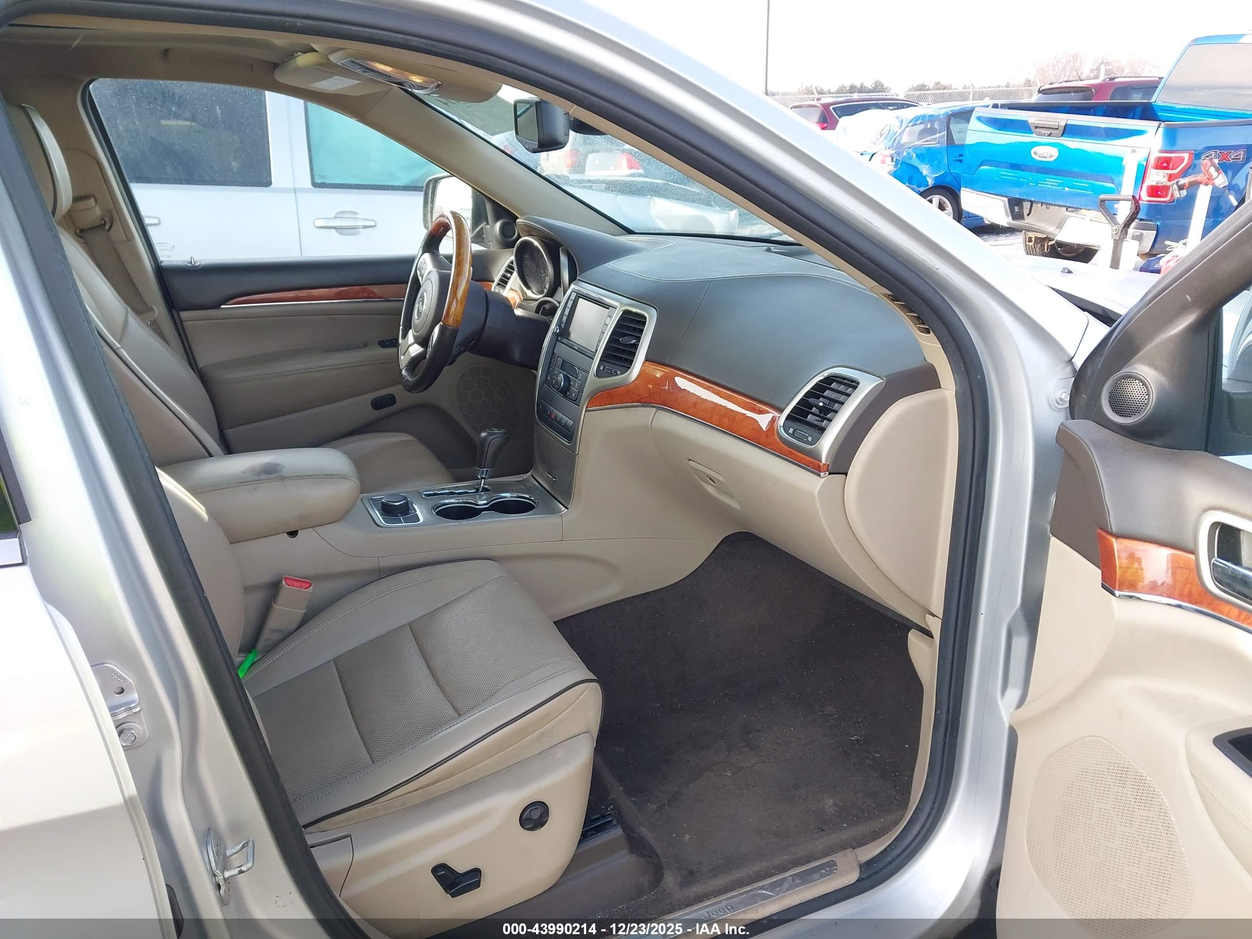 JEEP GRAND image 5