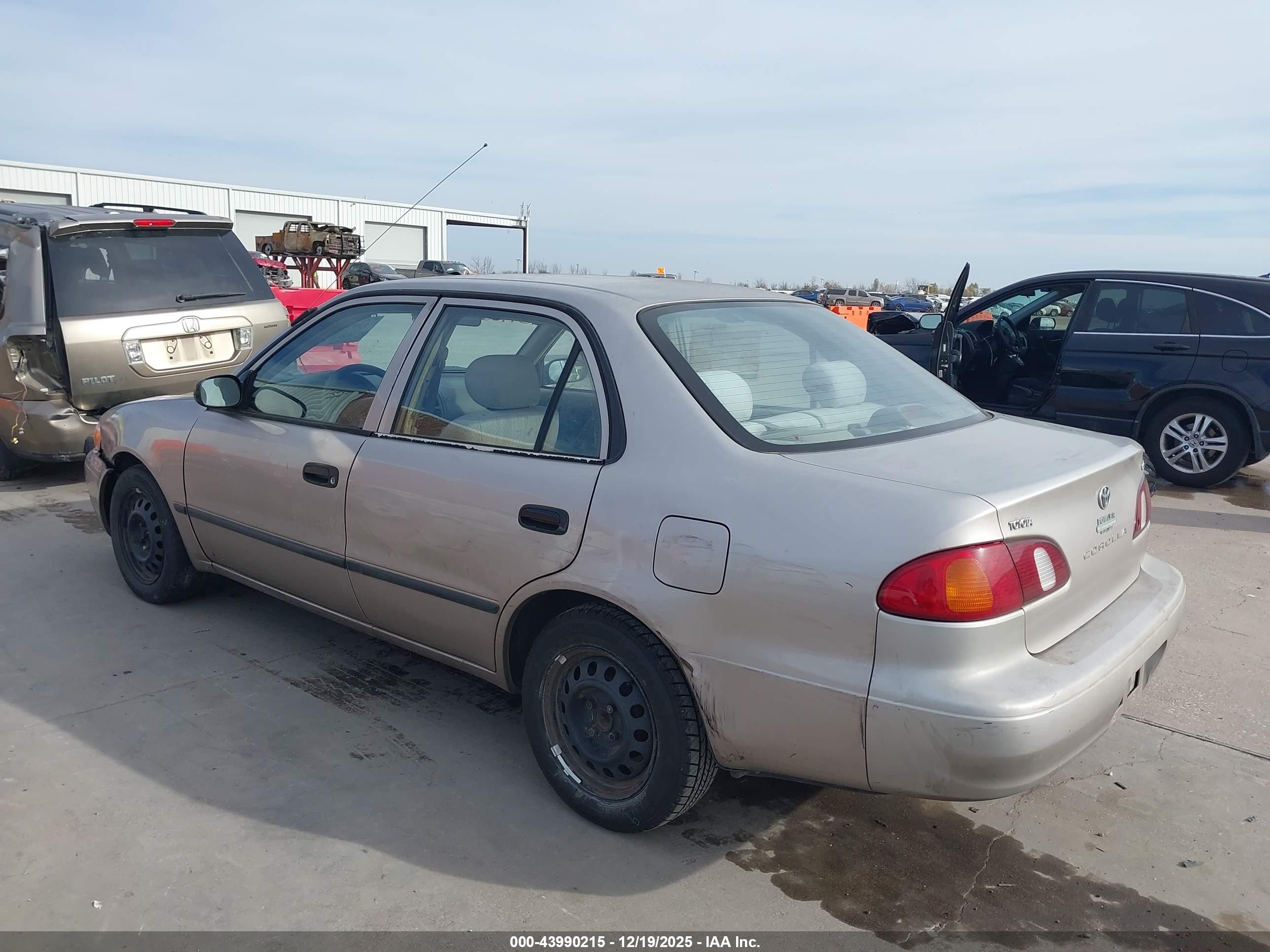 TOYOTA COROLLA image 3