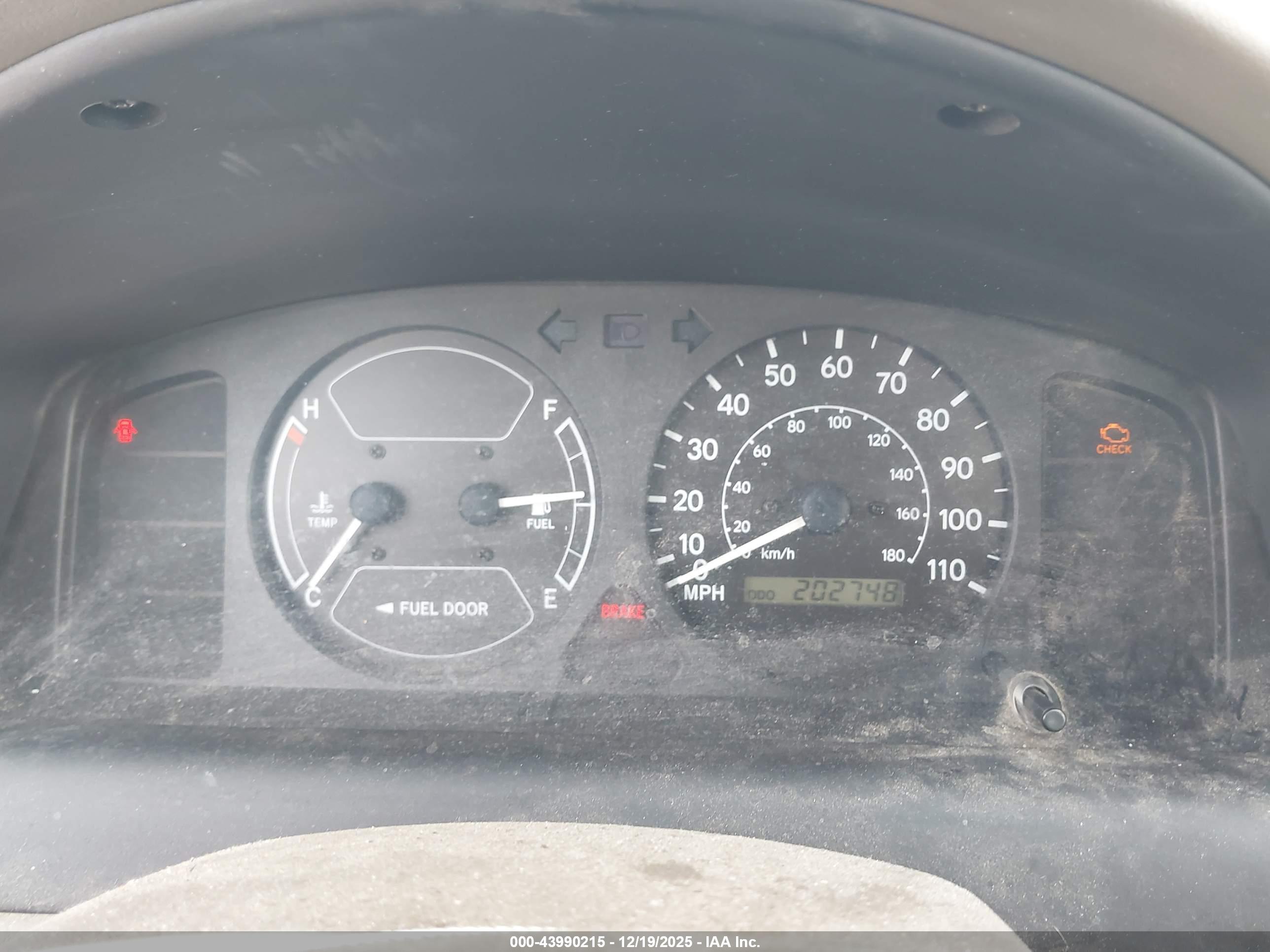 TOYOTA COROLLA image 7
