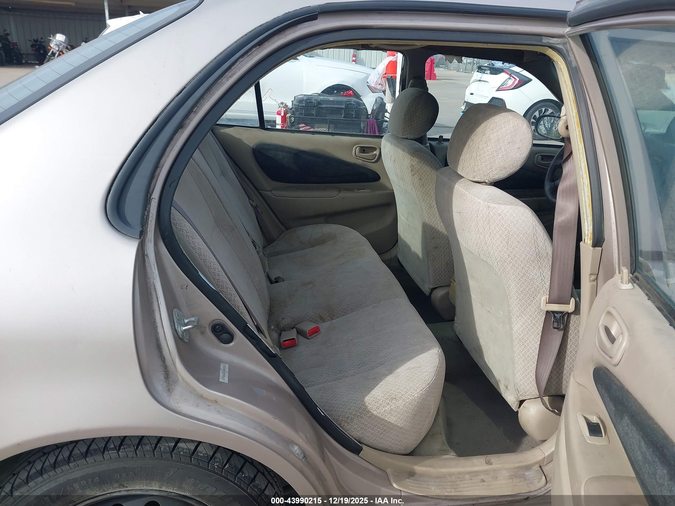 TOYOTA COROLLA image 8
