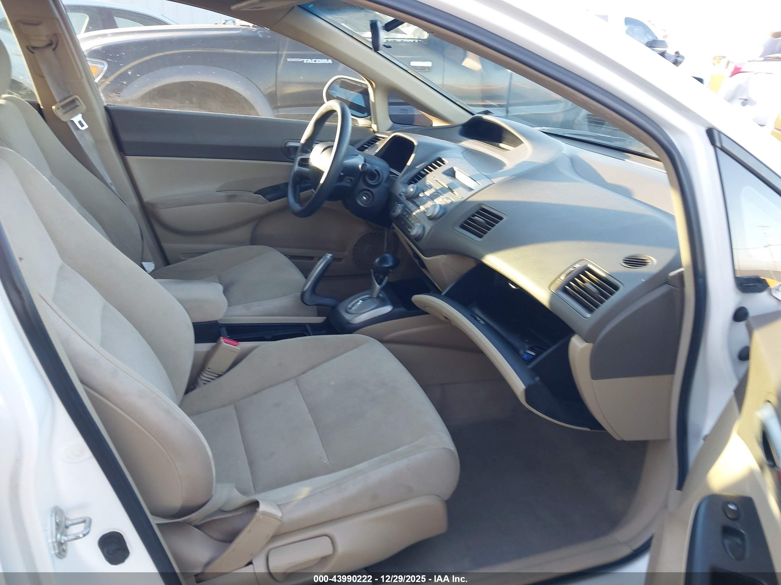 HONDA CIVIC image 5
