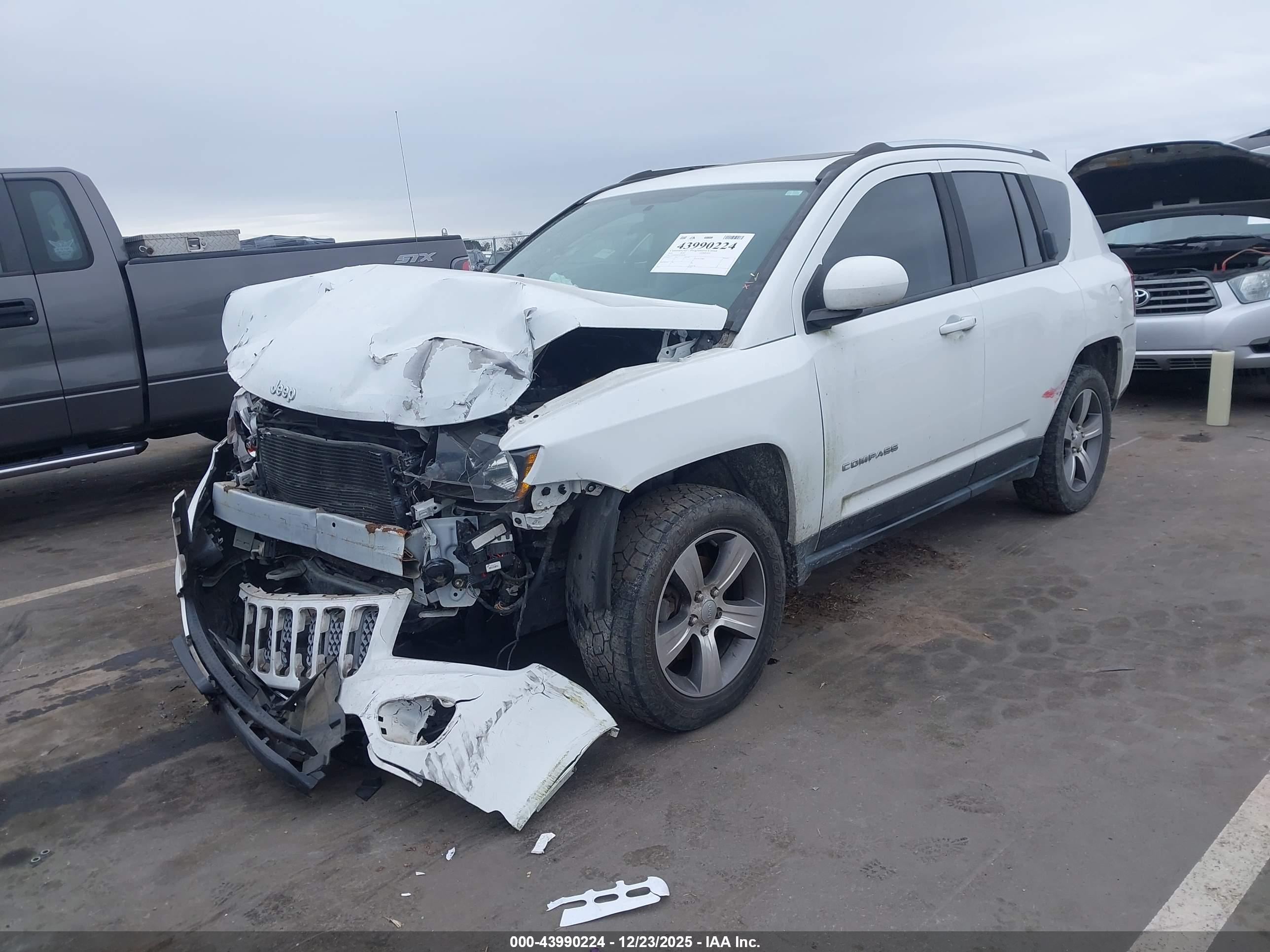 JEEP COMPASS image 2