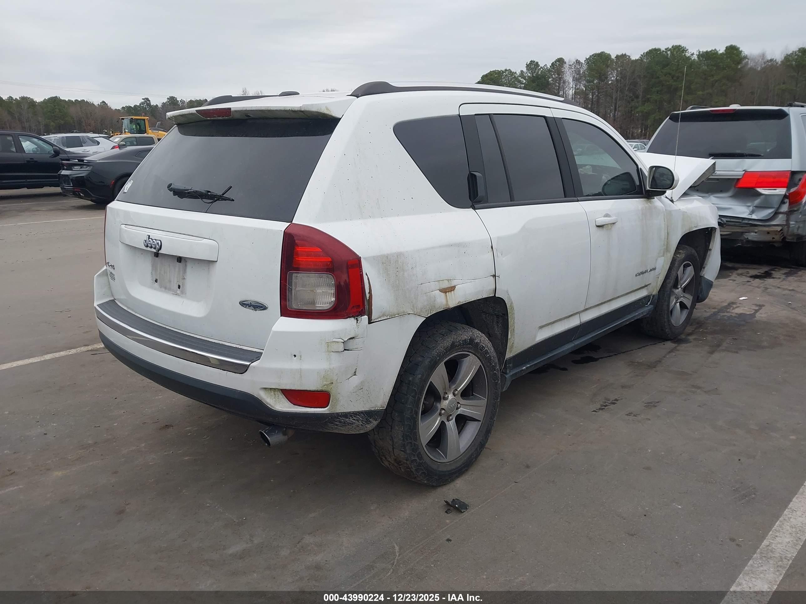 JEEP COMPASS image 4
