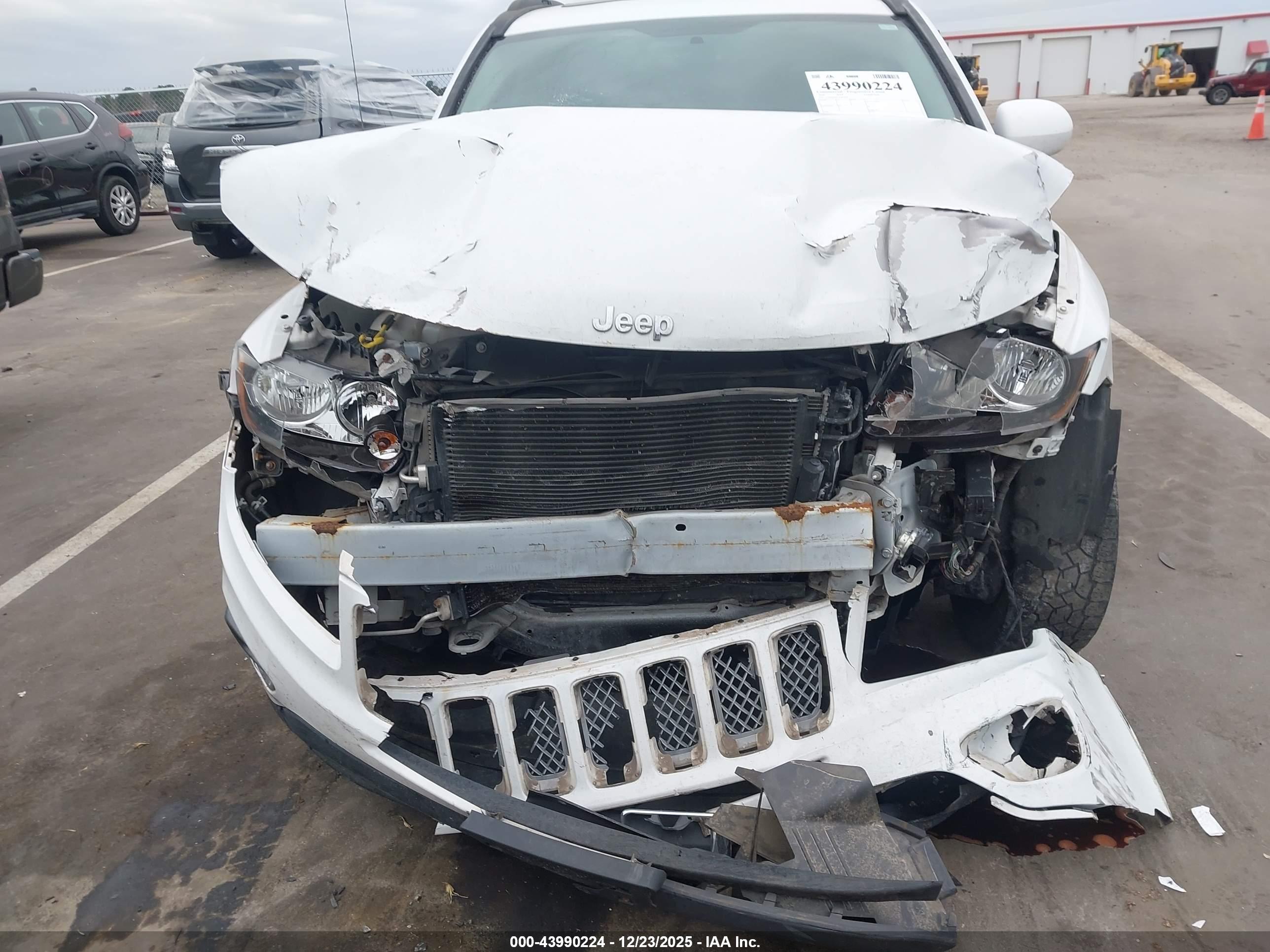 JEEP COMPASS image 6