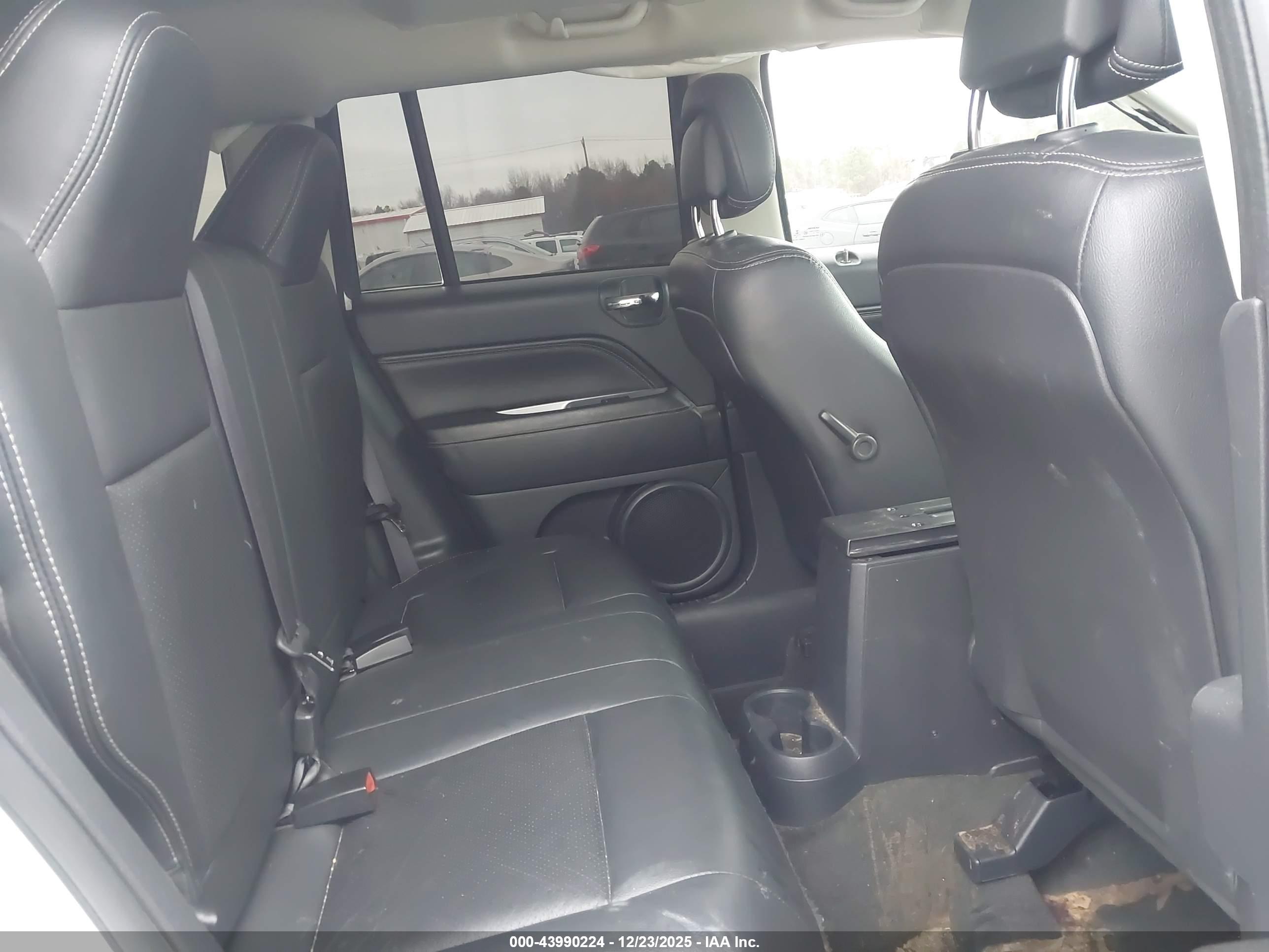 JEEP COMPASS image 8