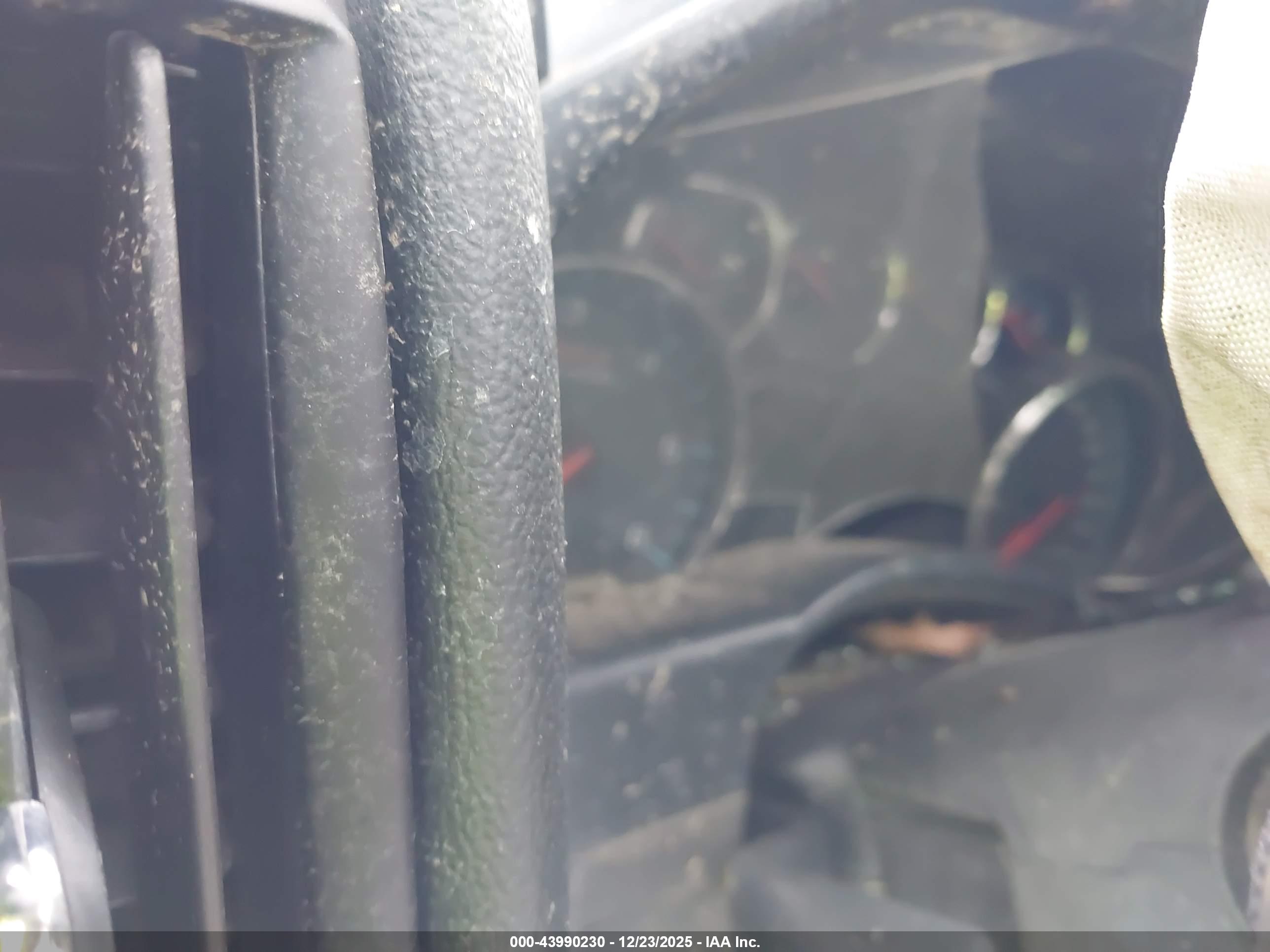 CHEVROLET SILVERADO image 7