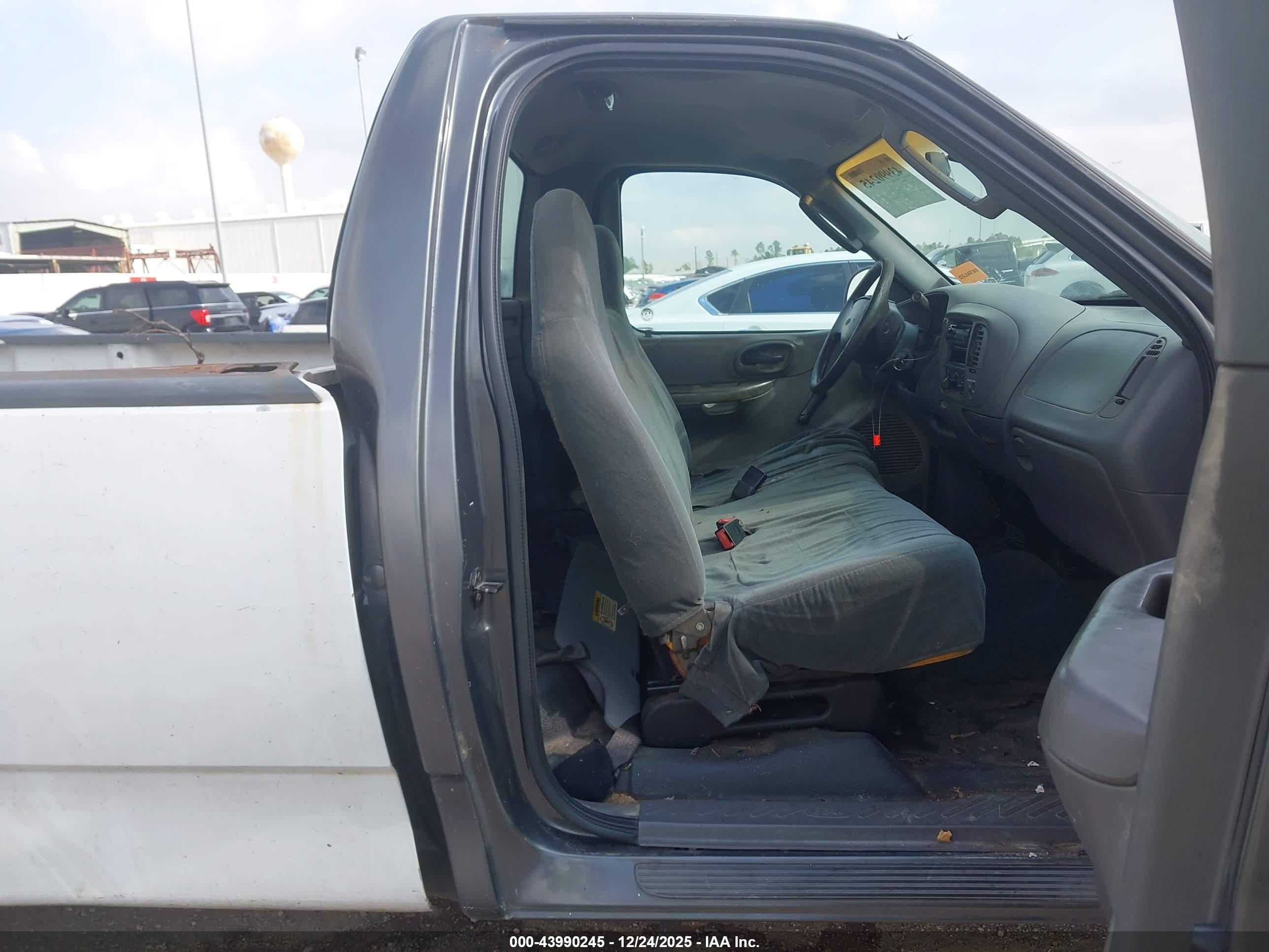 FORD F-150 image 5
