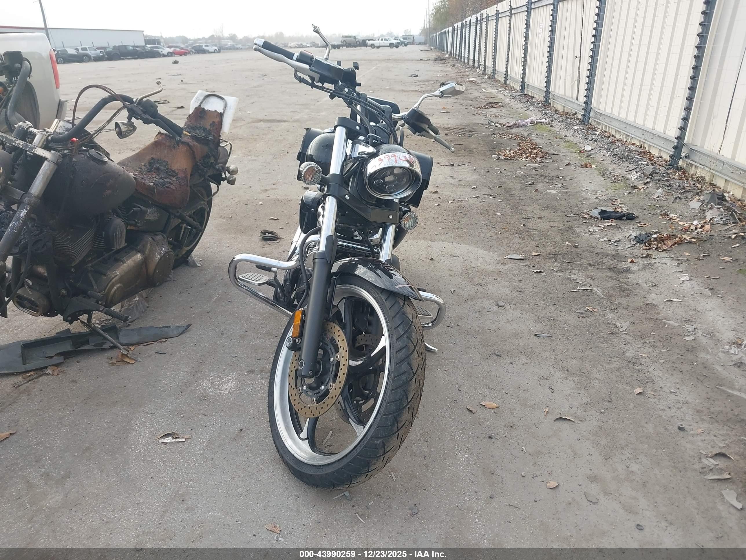 YAMAHA XV1900 image 5