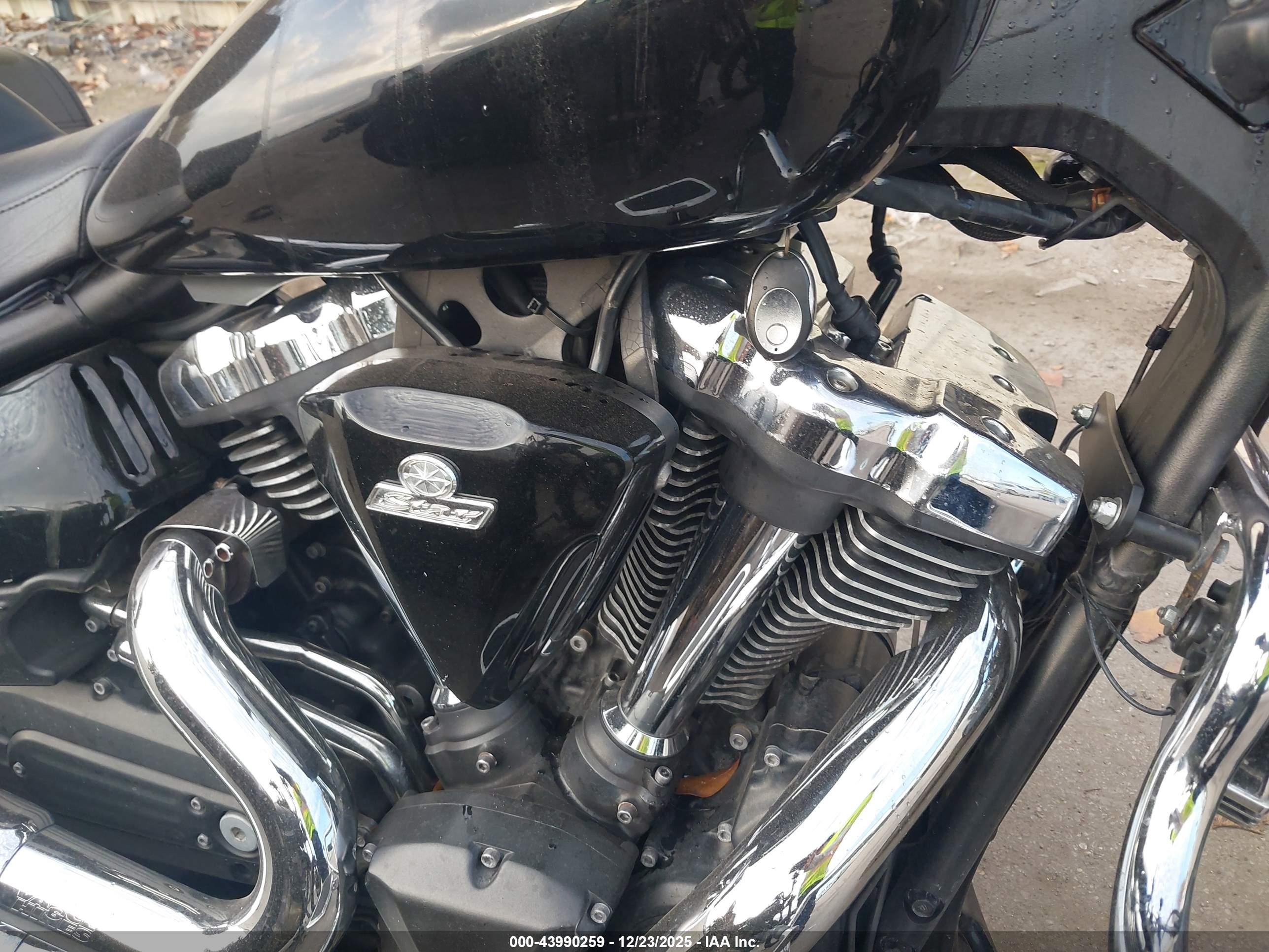 YAMAHA XV1900 image 8