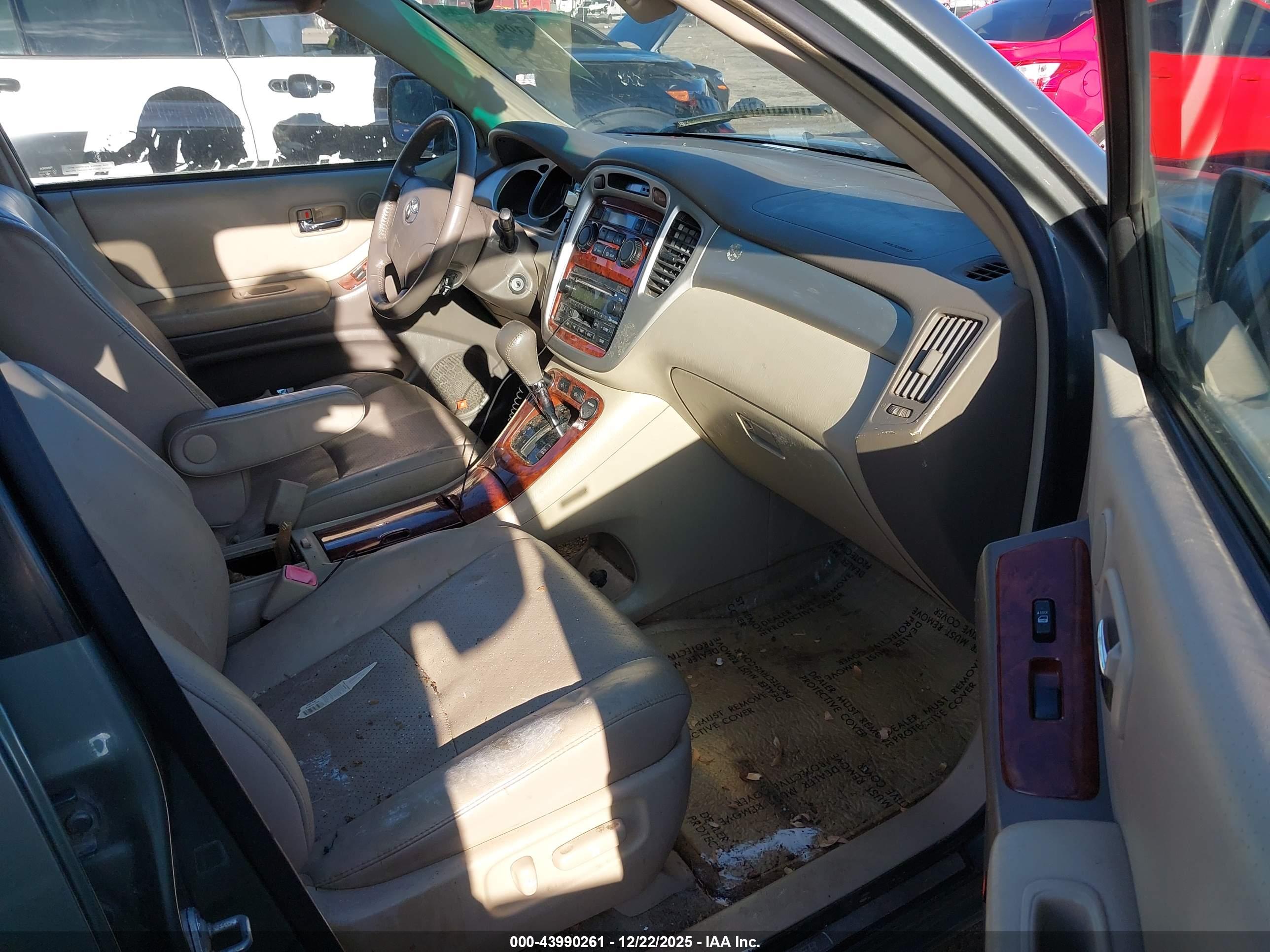 TOYOTA HIGHLANDER image 5