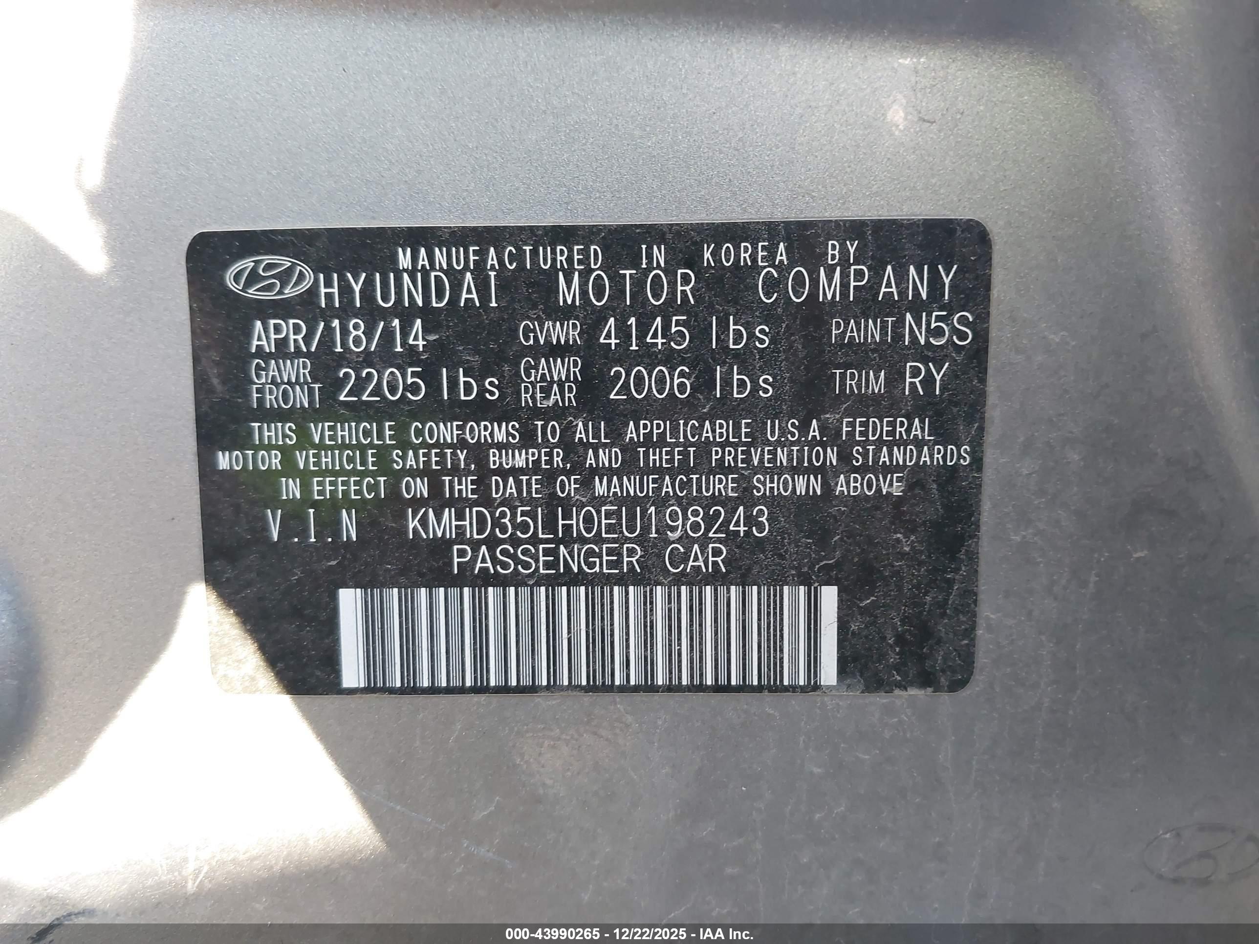 HYUNDAI ELANTRA image 9