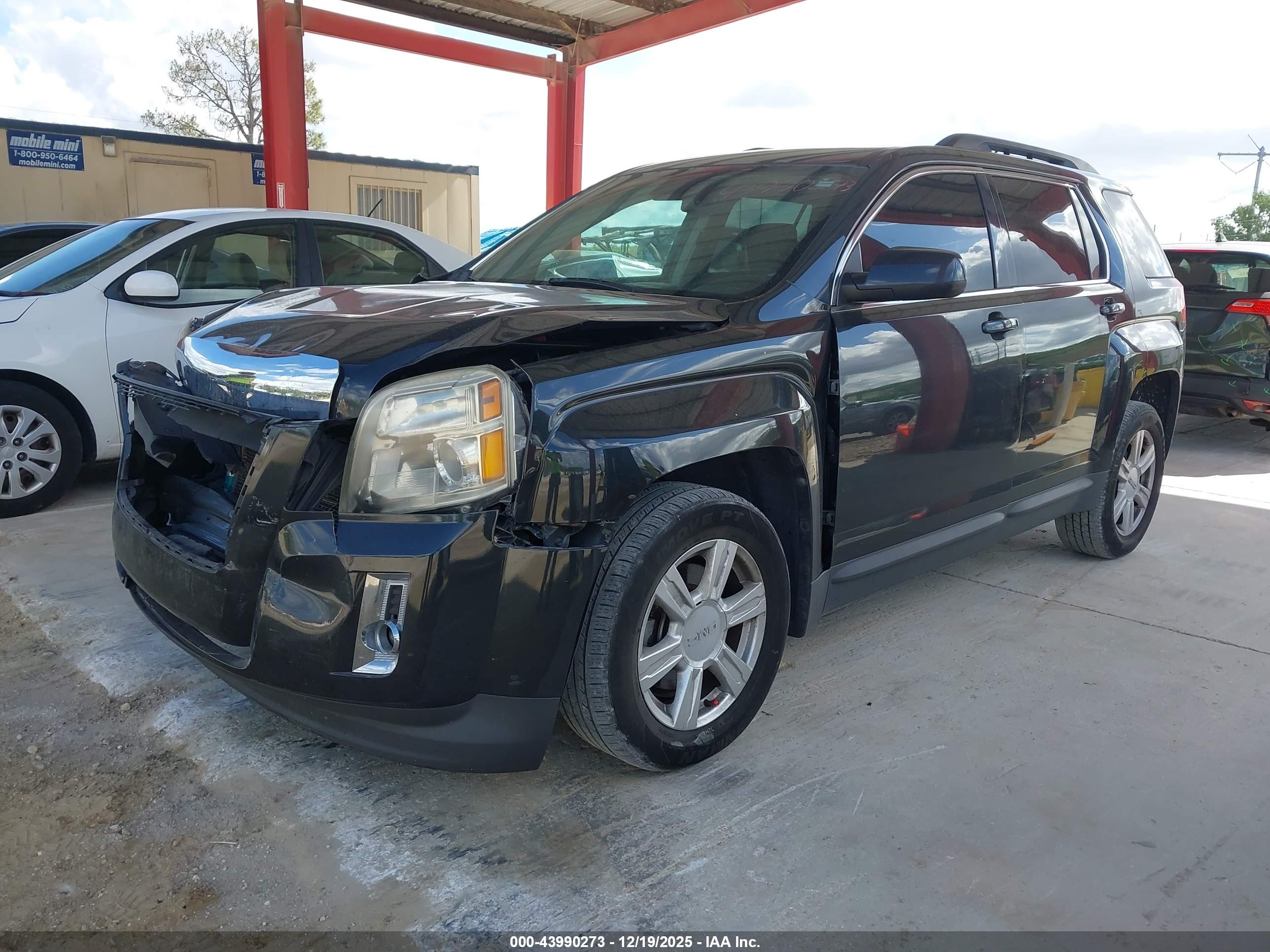 GMC TERRAIN image 2