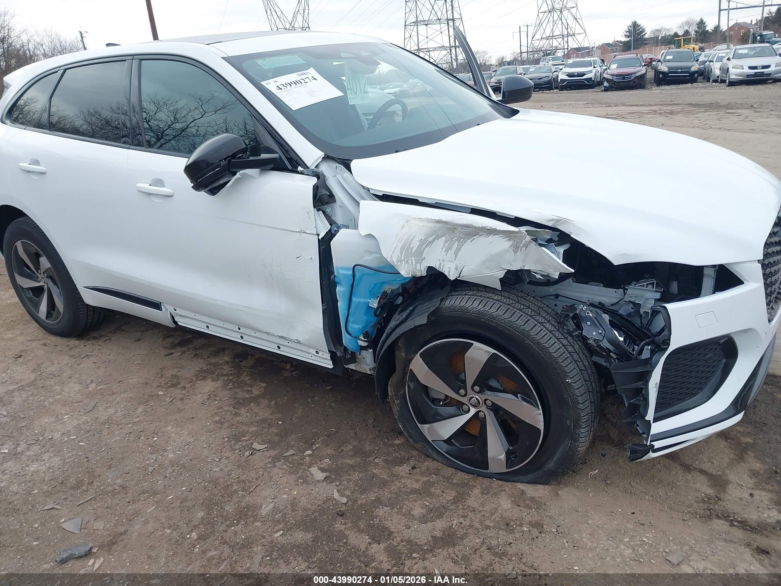 JAGUAR F-PACE image 6