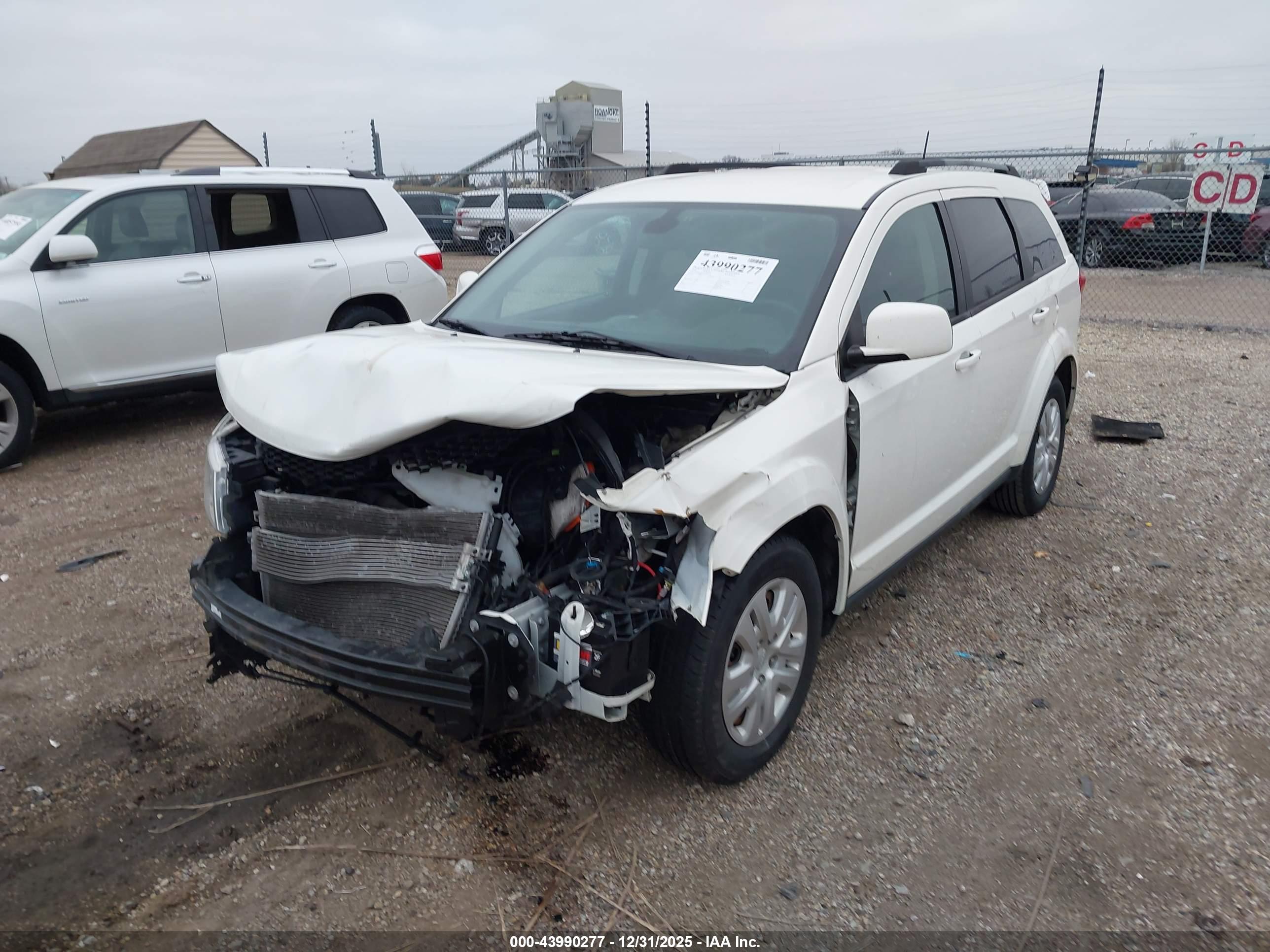 DODGE JOURNEY image 2