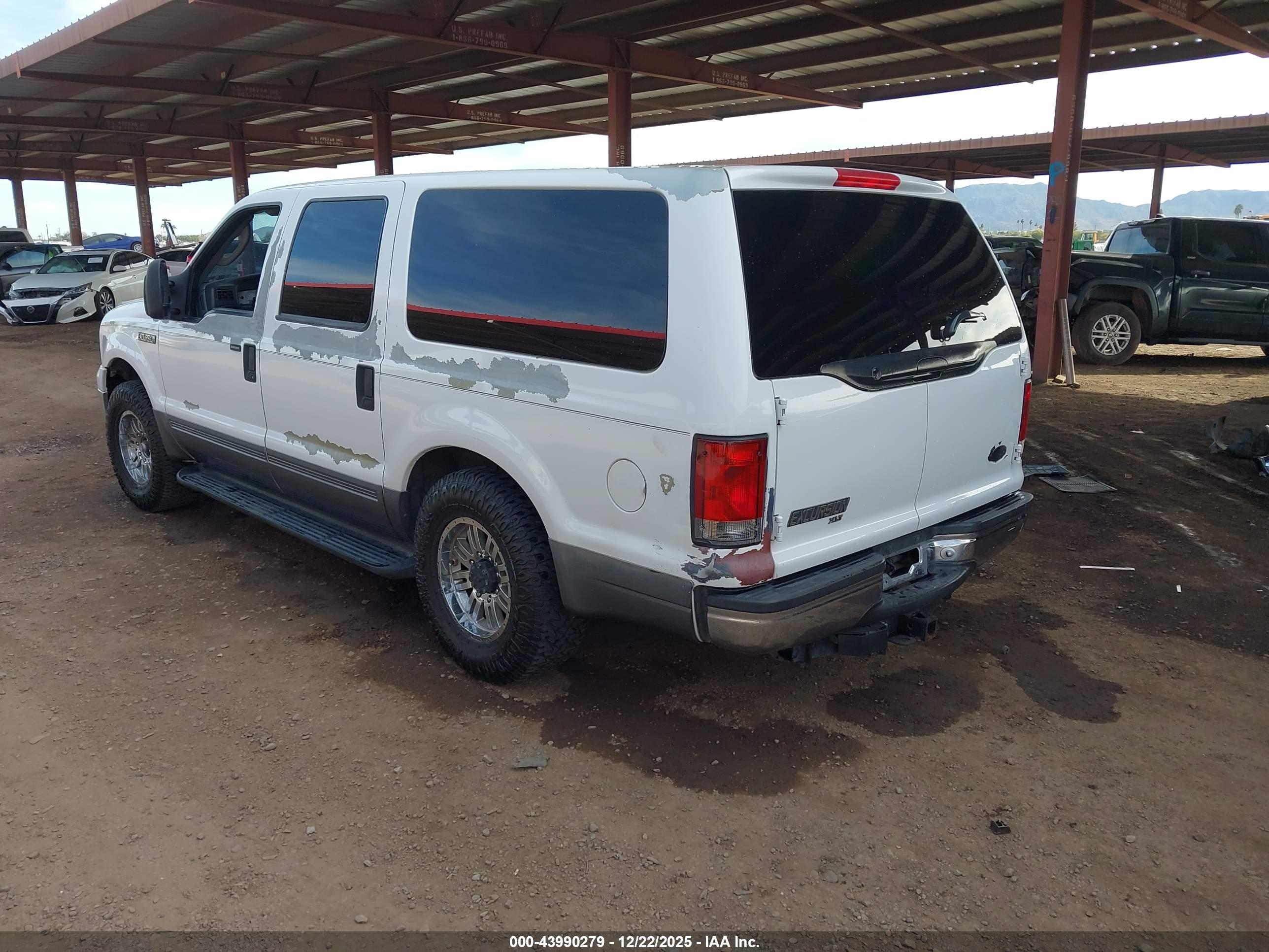 FORD EXCURSION image 3