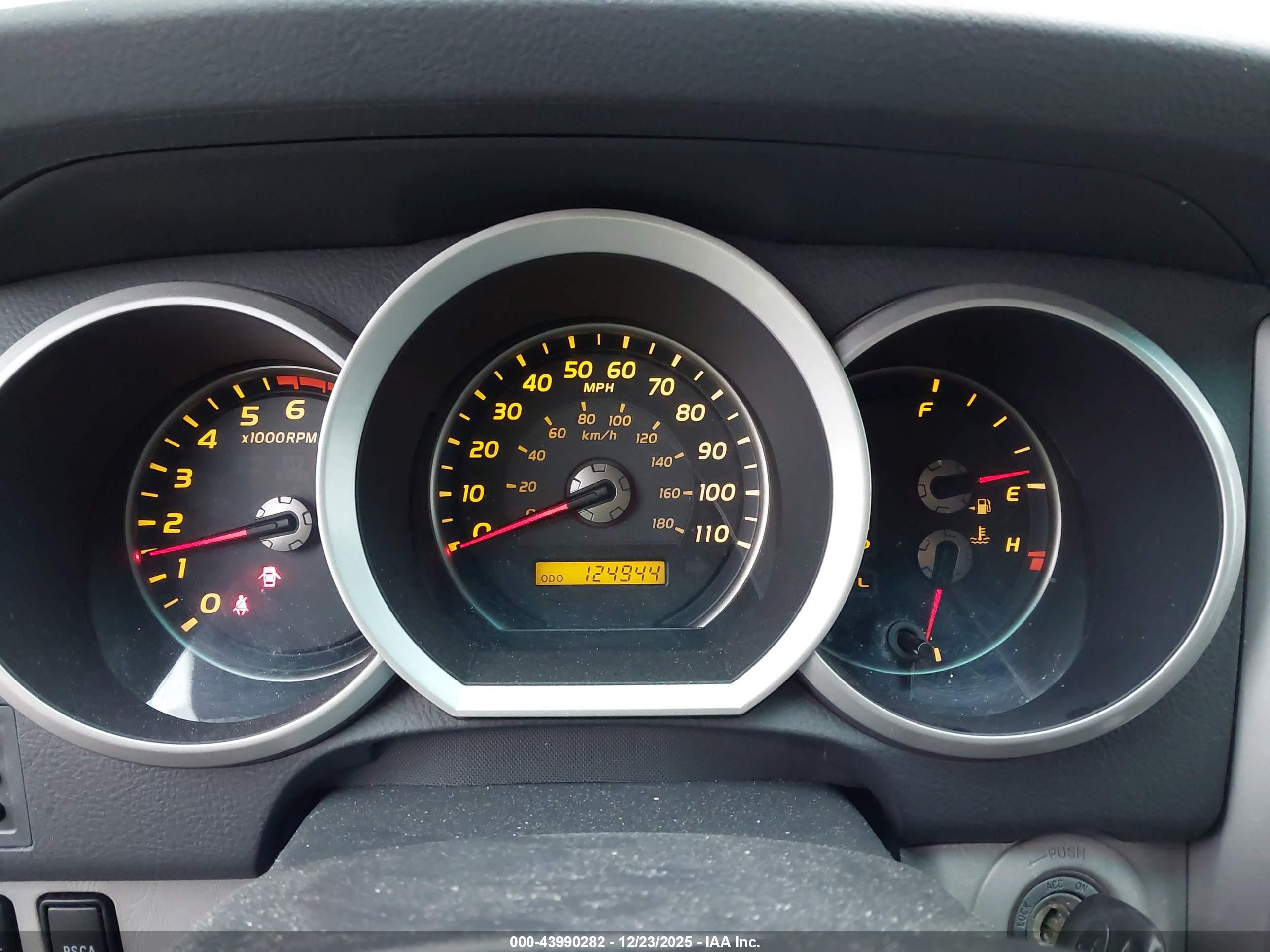 TOYOTA 4RUNNER image 7