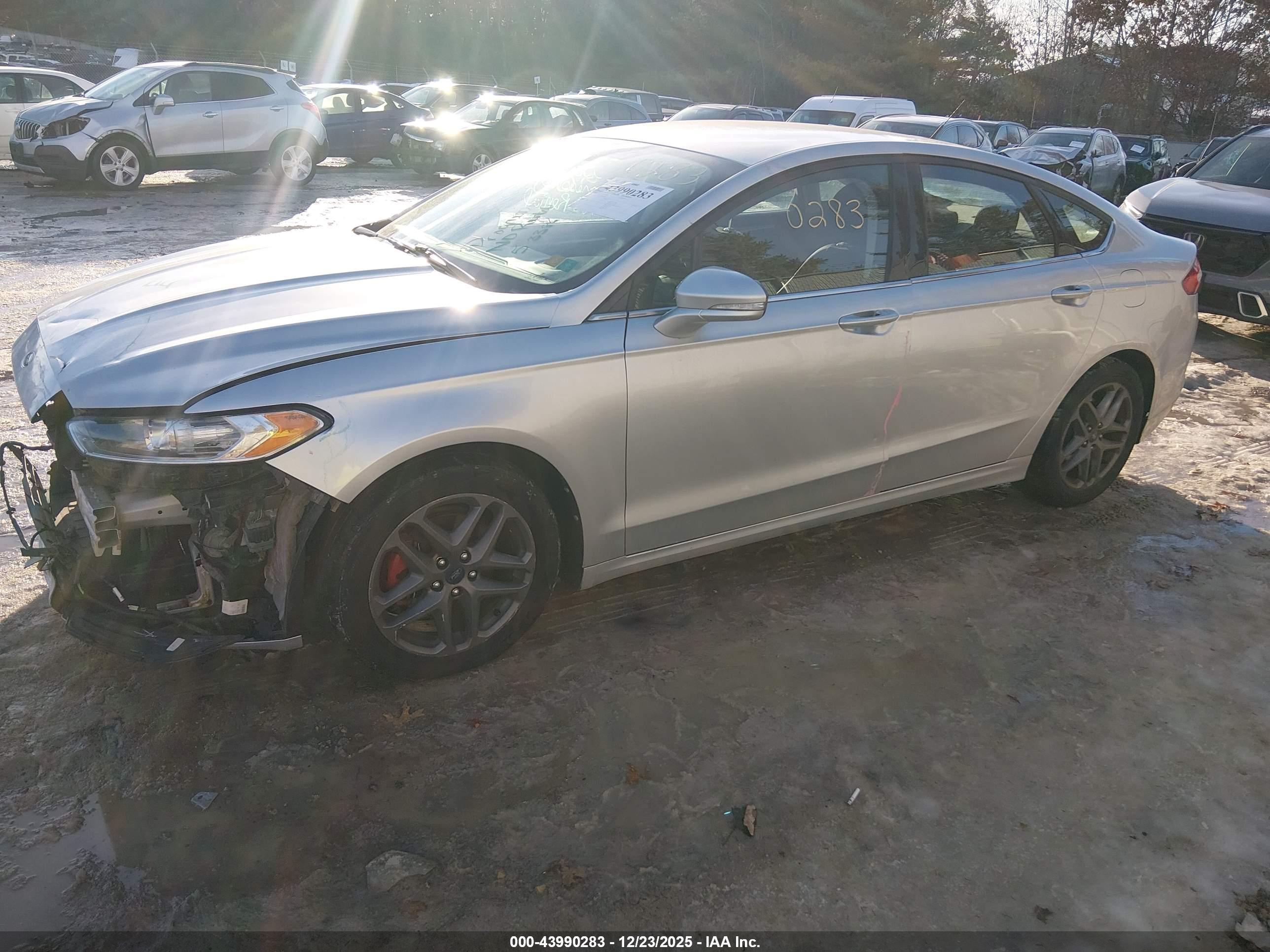 FORD FUSION image 2