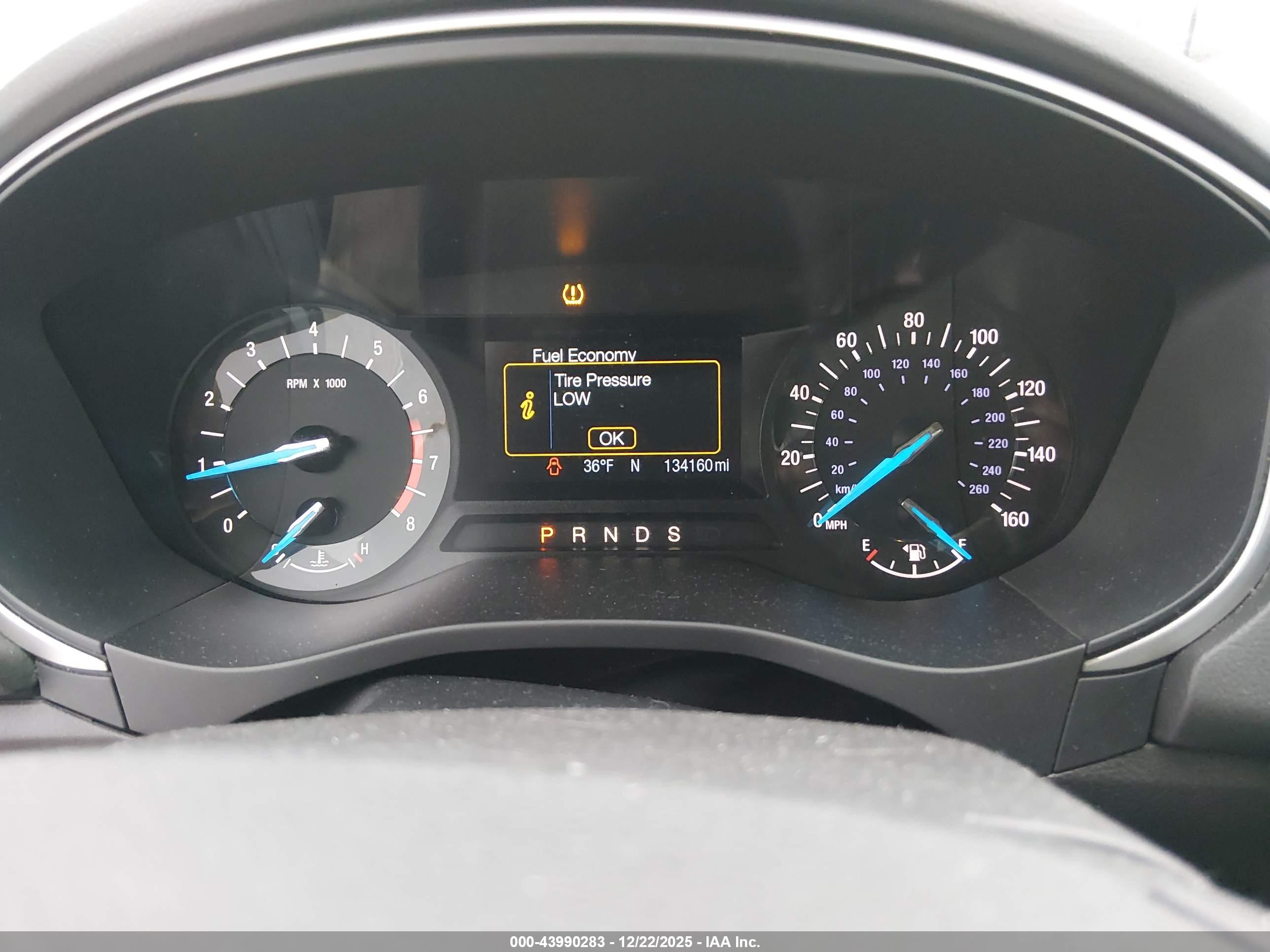 FORD FUSION image 7