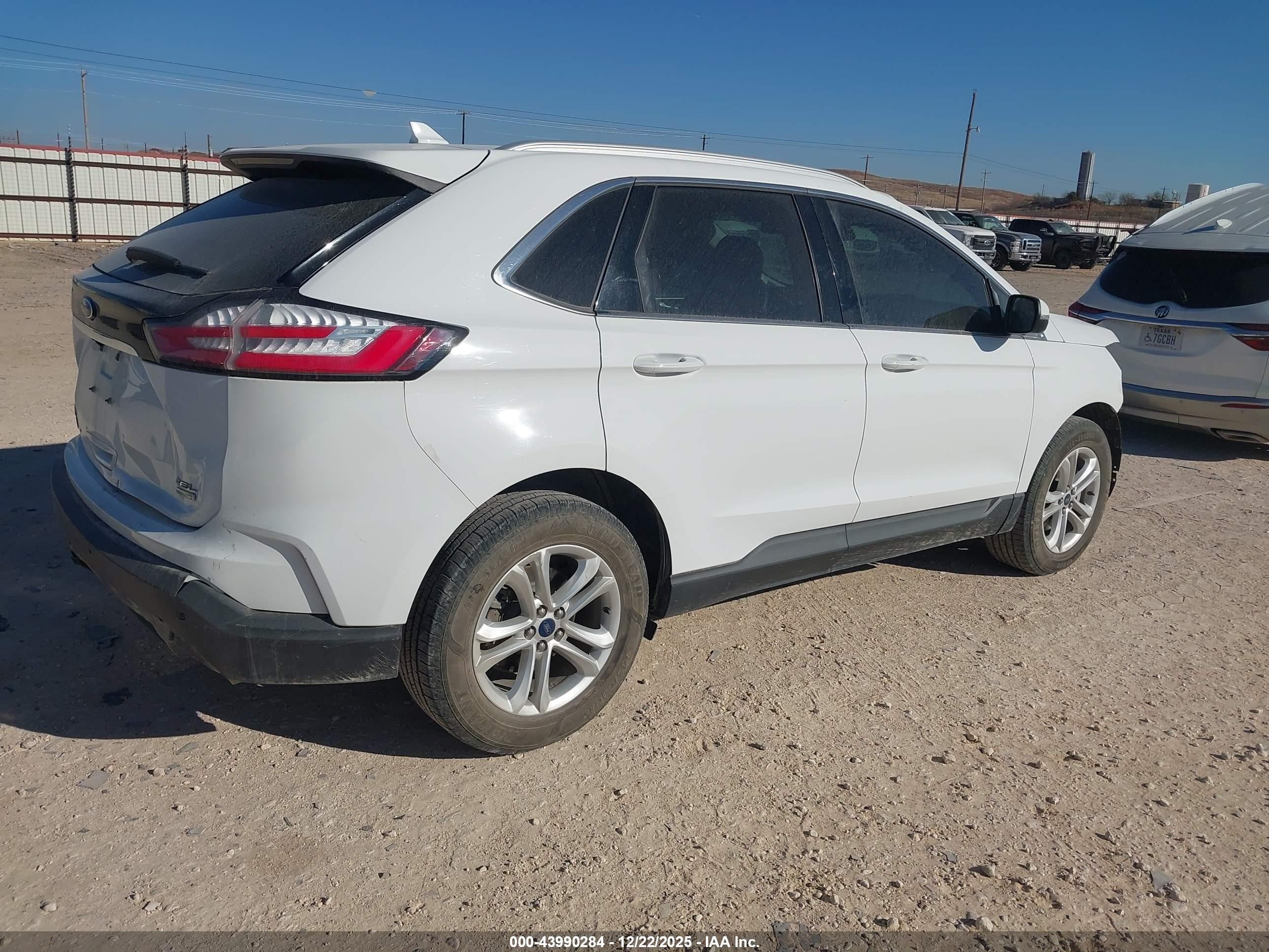FORD EDGE image 4