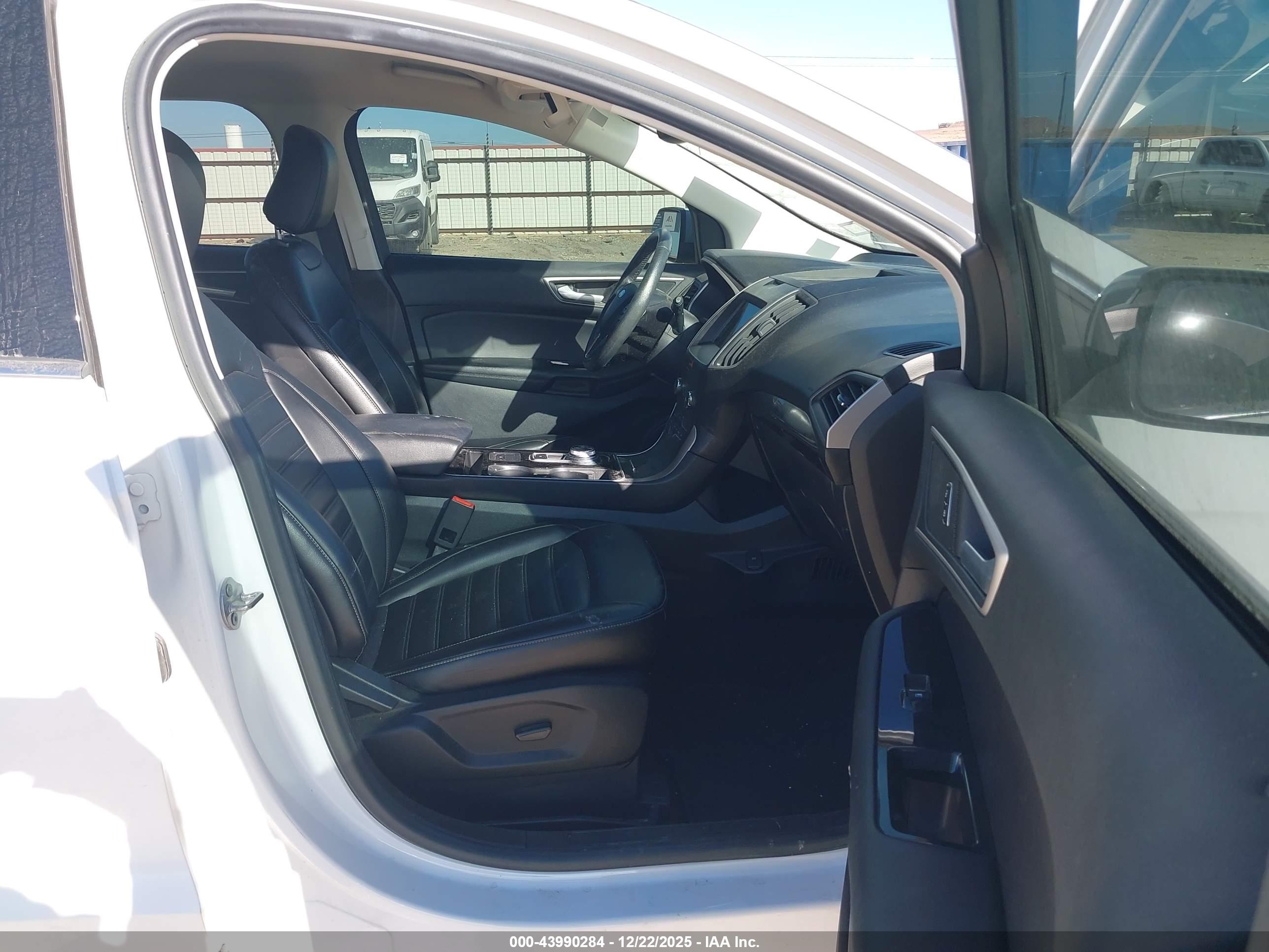 FORD EDGE image 5