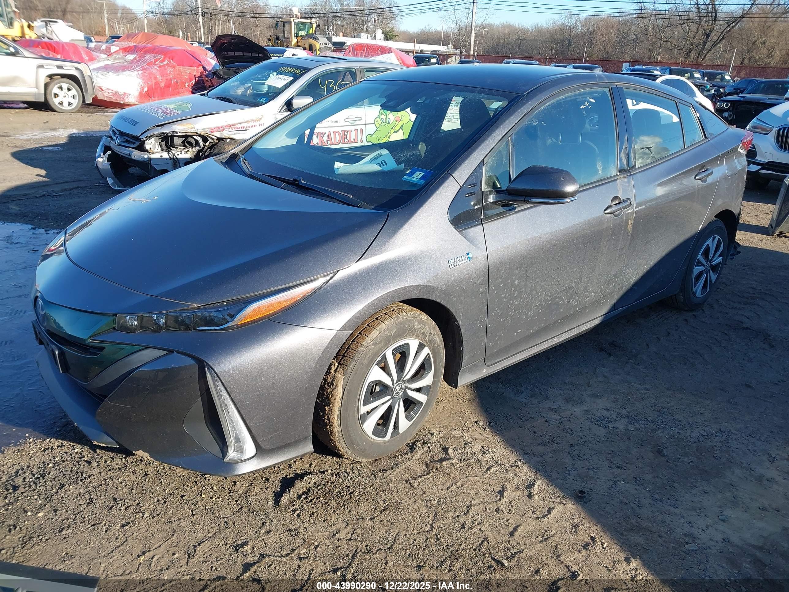 TOYOTA PRIUS image 2