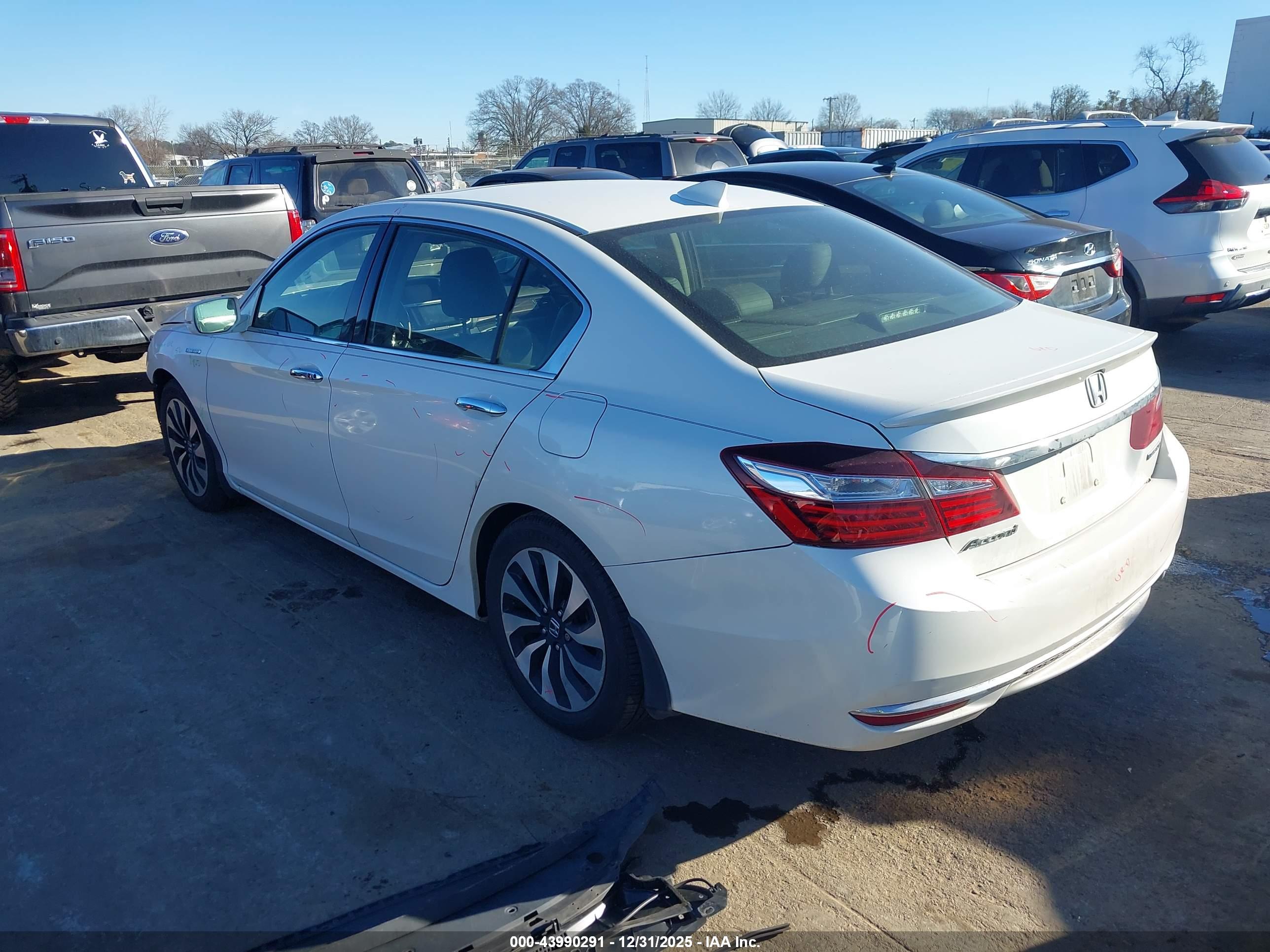 HONDA ACCORD image 3