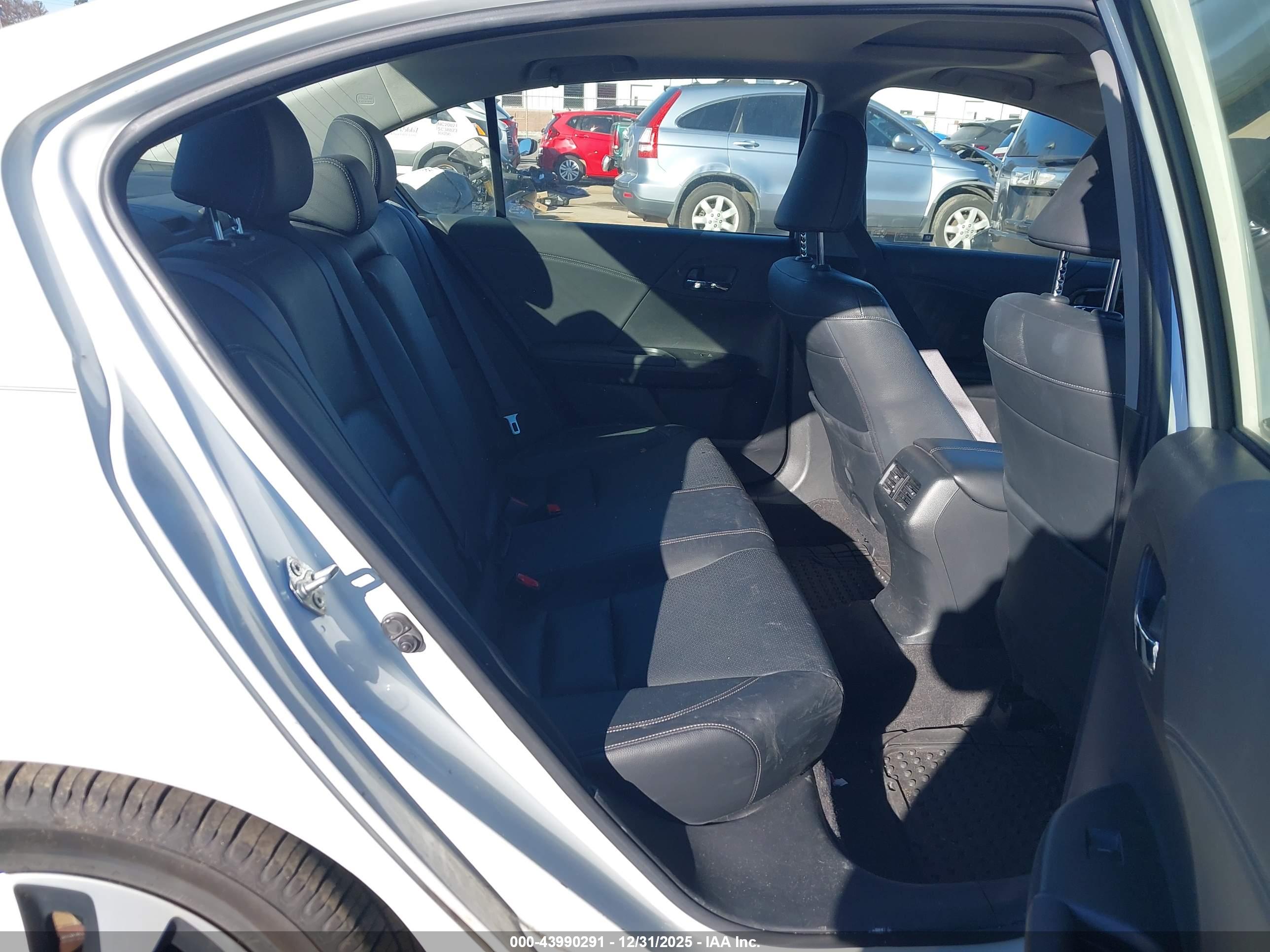HONDA ACCORD image 8