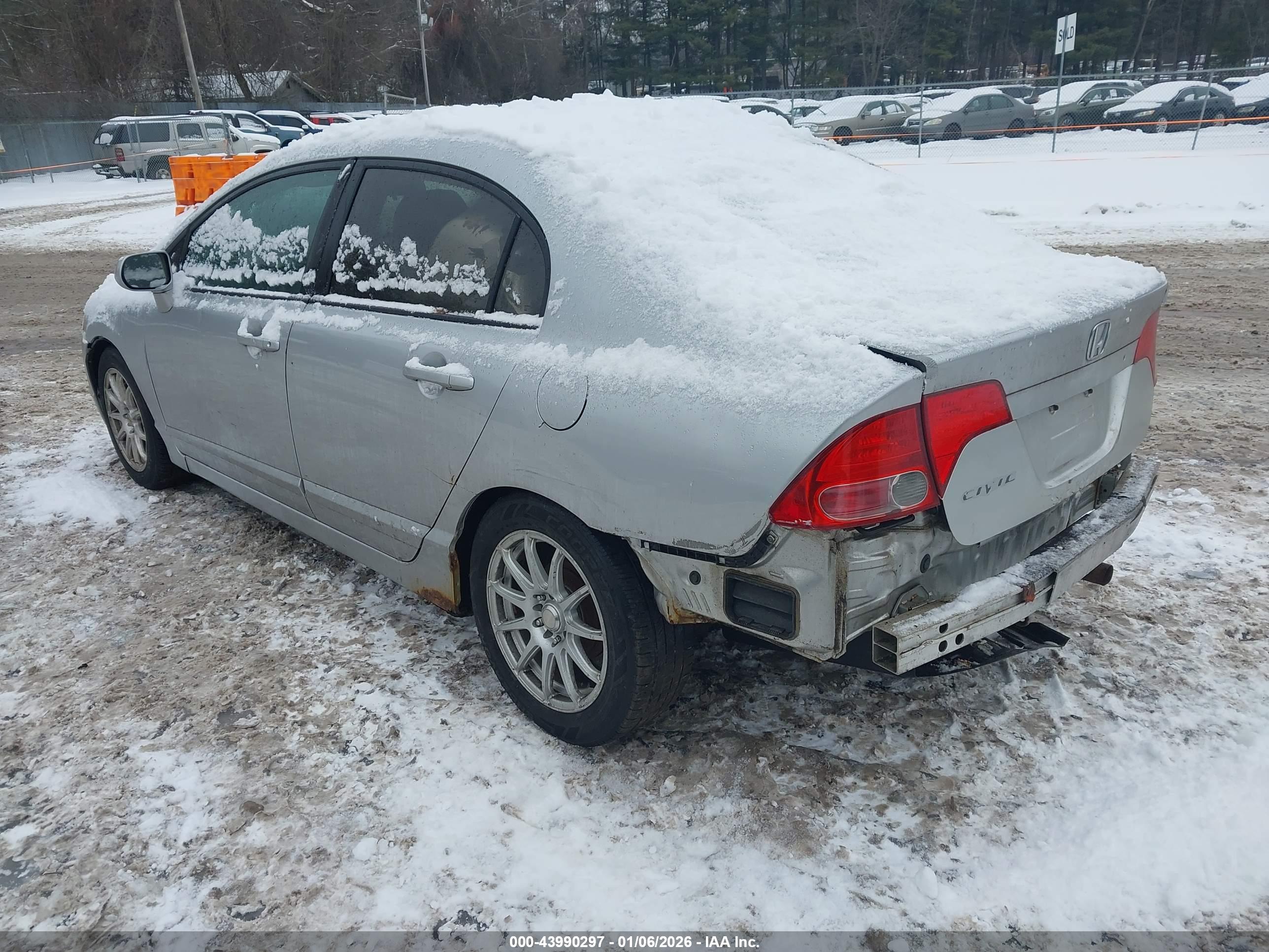 HONDA CIVIC image 3