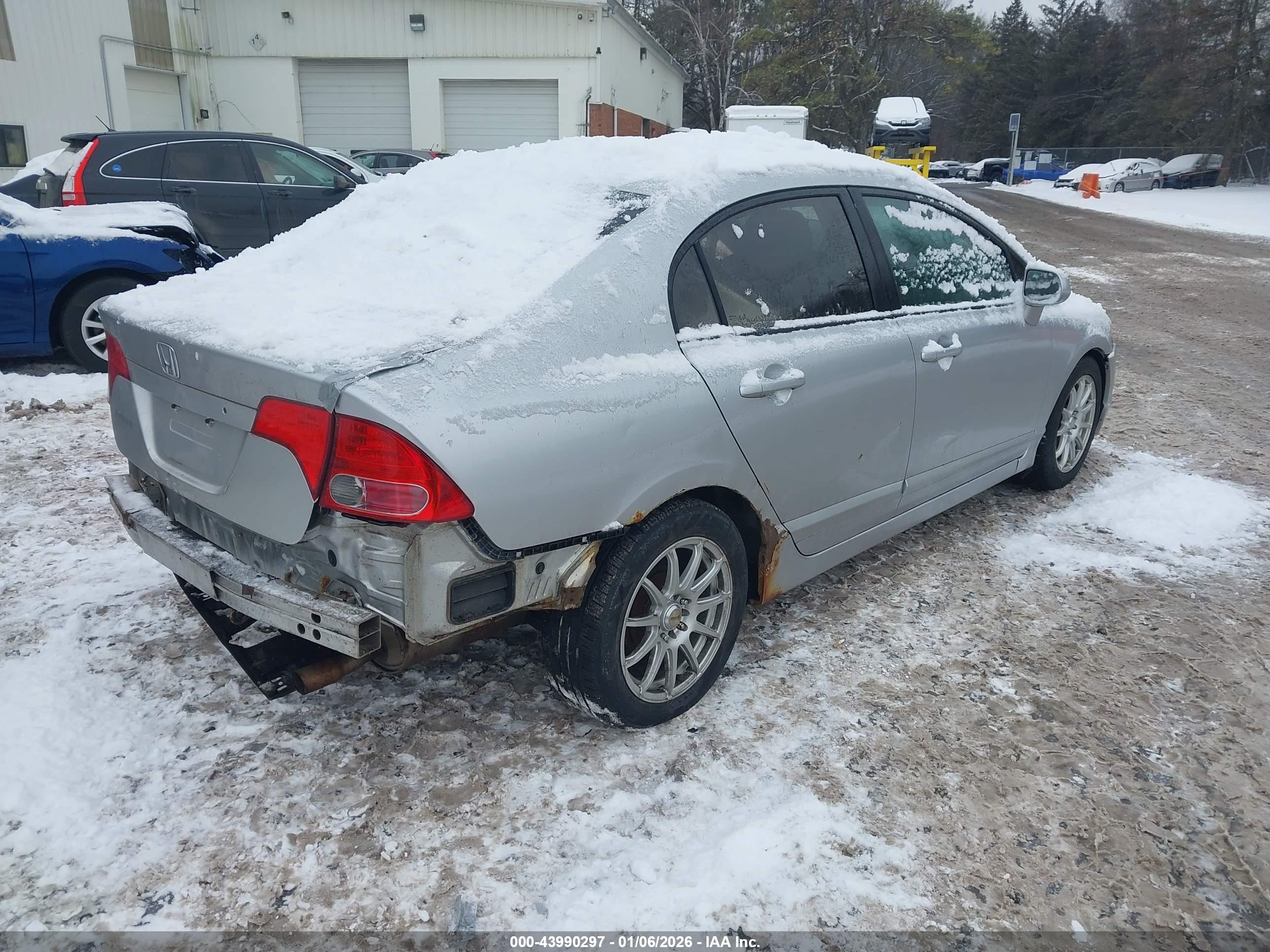 HONDA CIVIC image 4