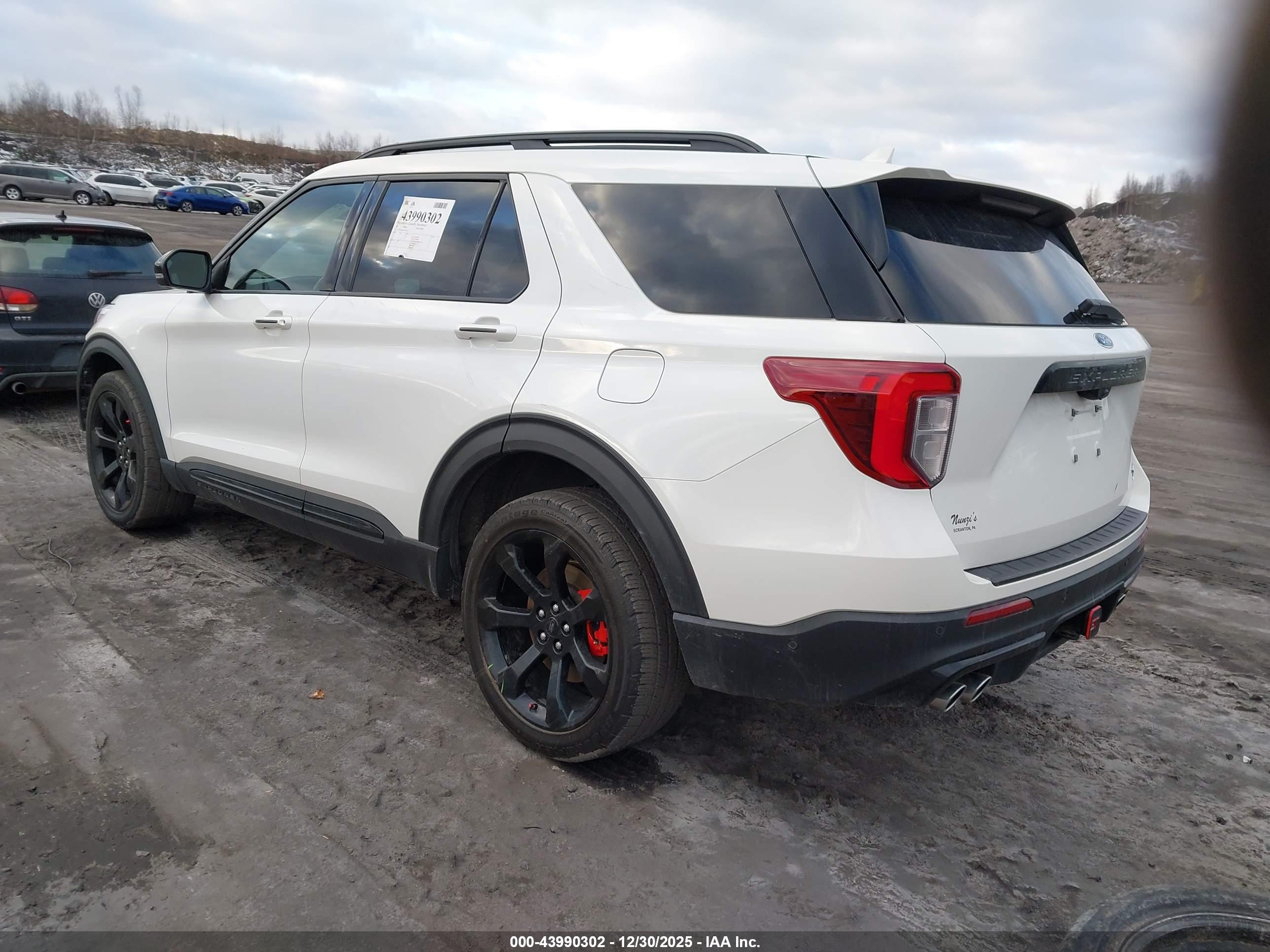 FORD EXPLORER image 3