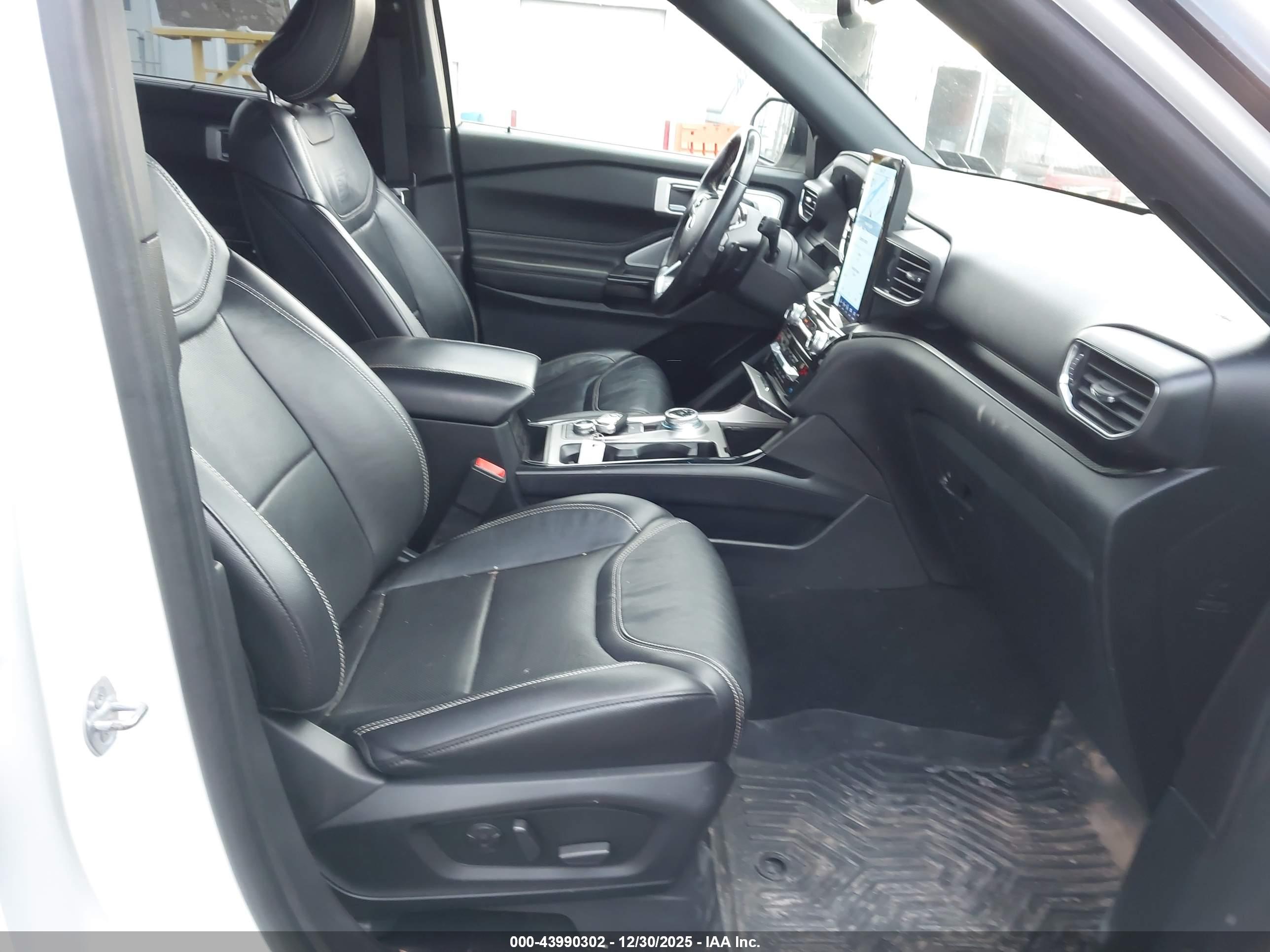 FORD EXPLORER image 5