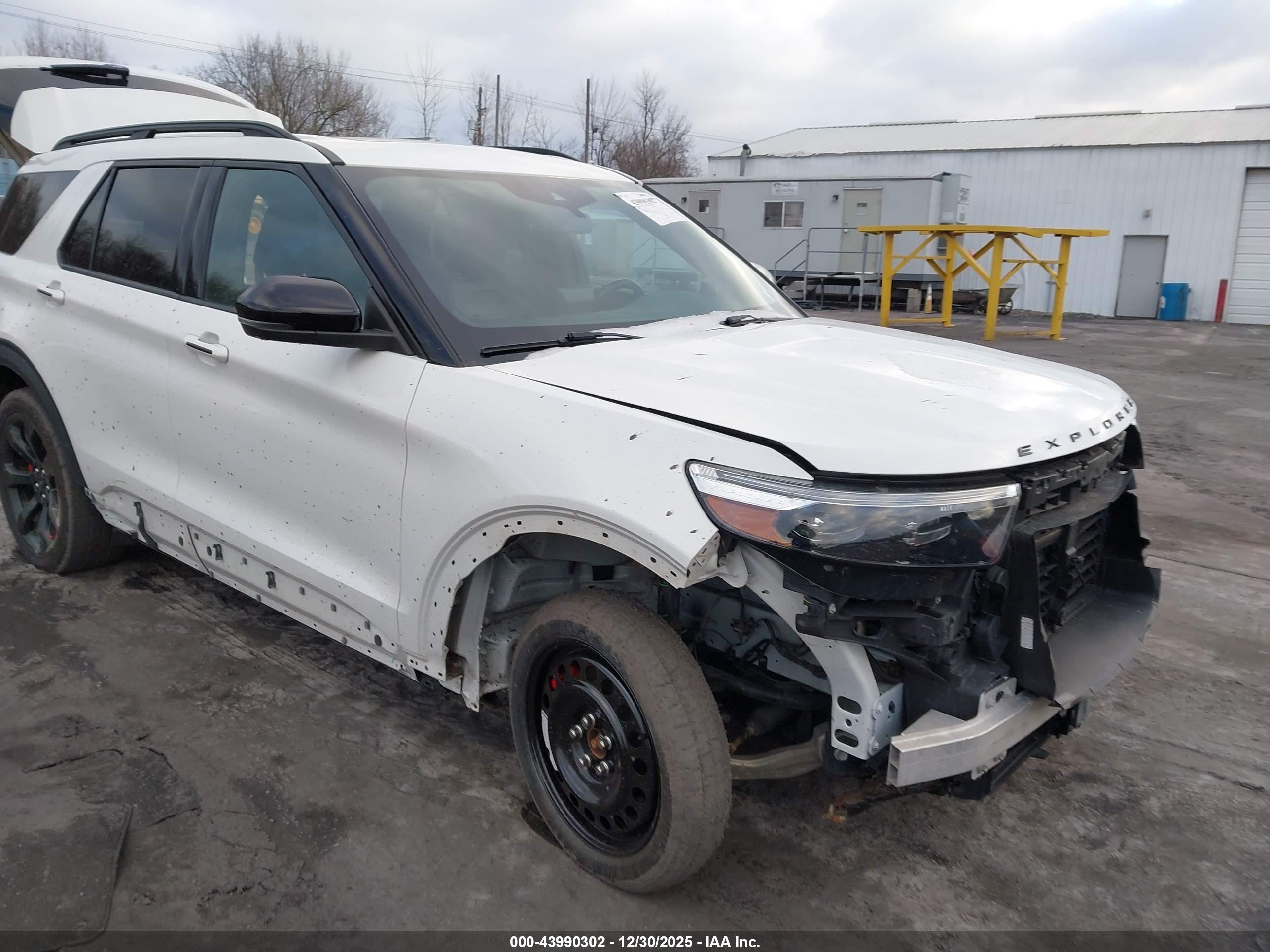 FORD EXPLORER image 6