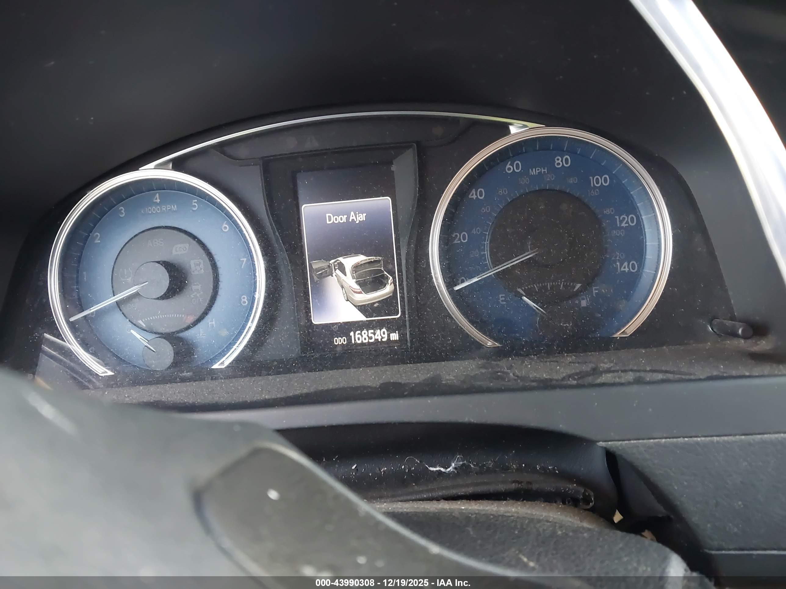 TOYOTA CAMRY image 7