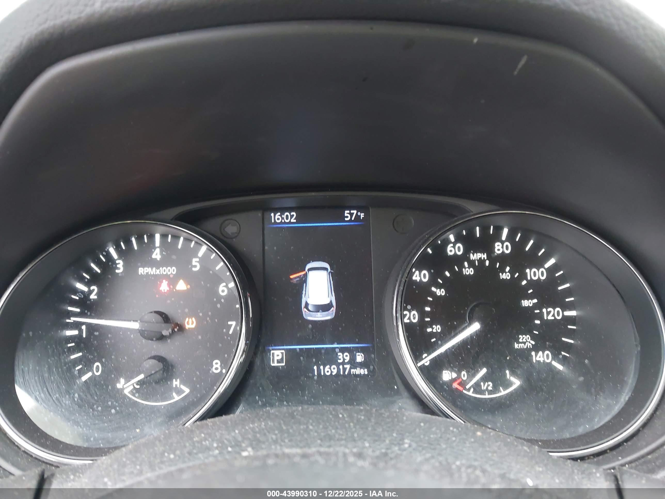 NISSAN ROGUE image 7