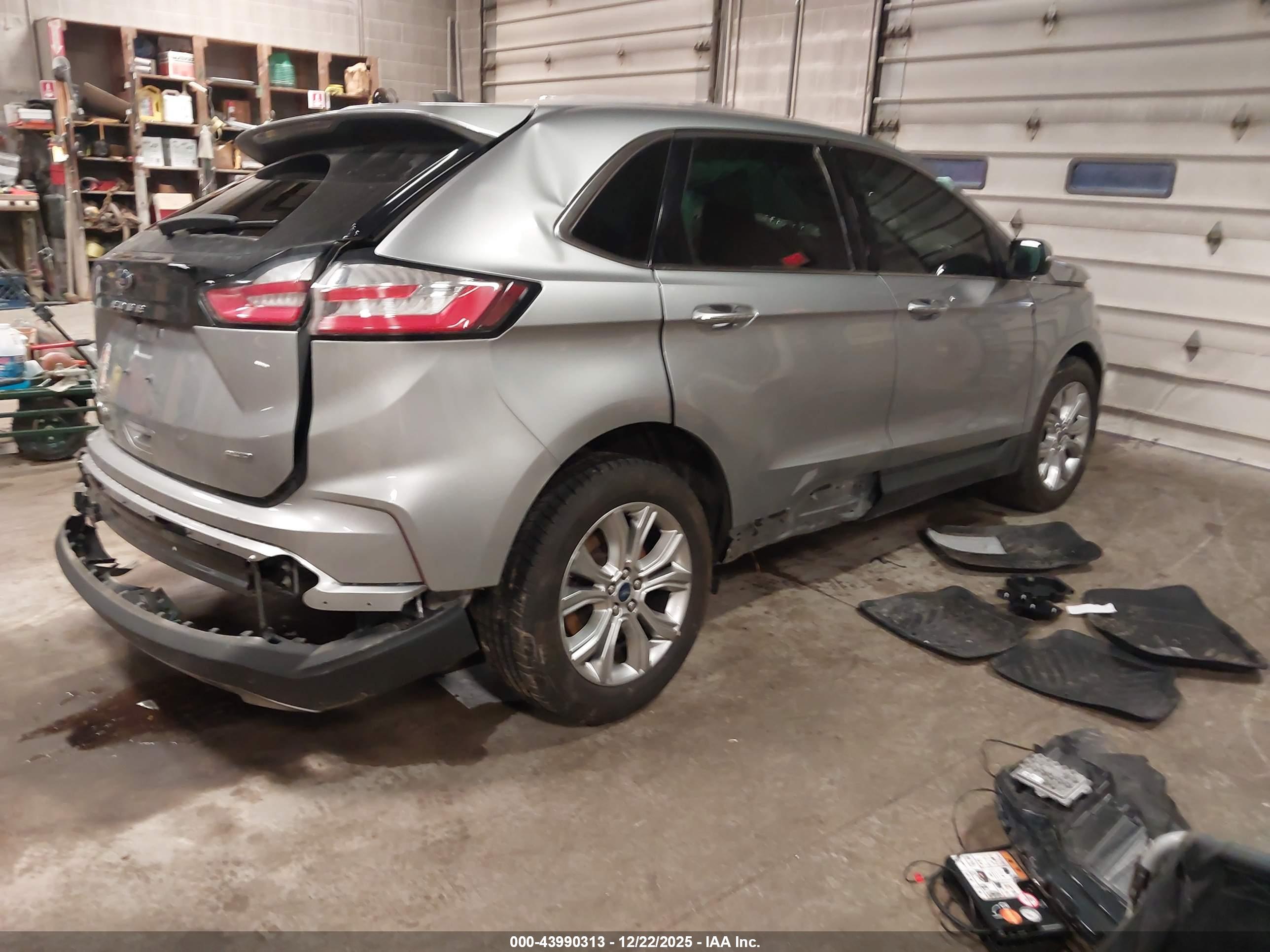 FORD EDGE image 4