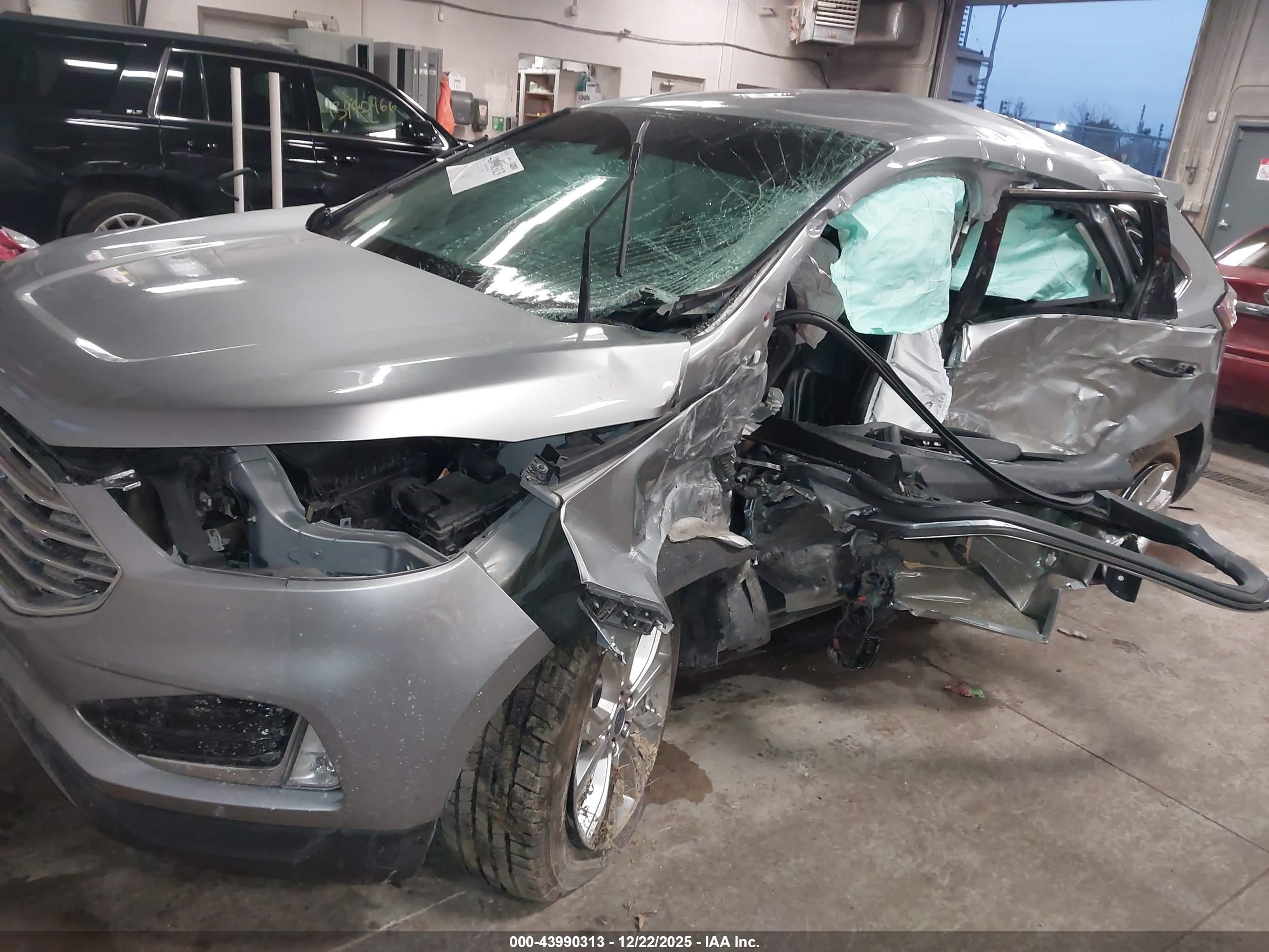 FORD EDGE image 6
