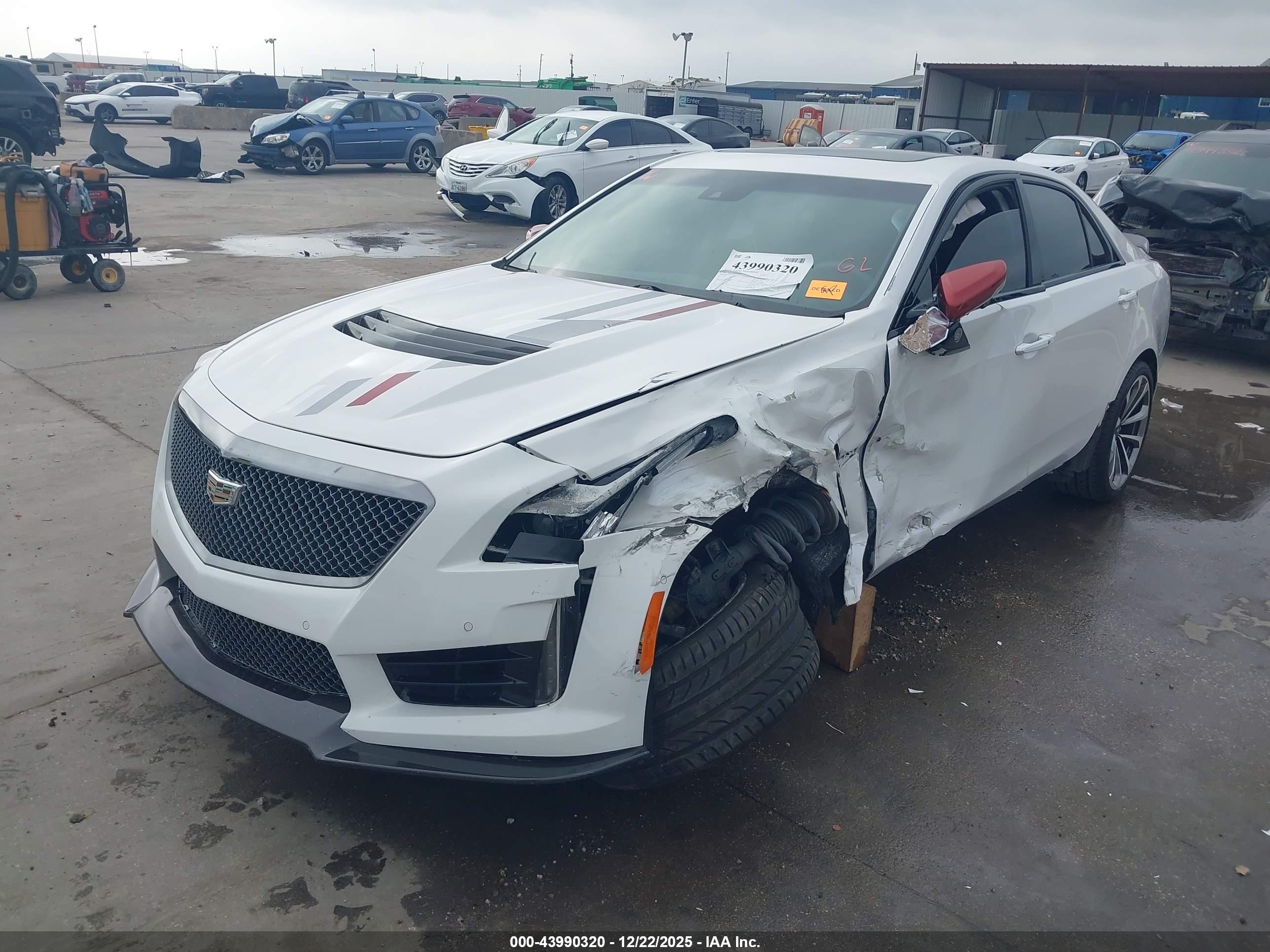 CADILLAC CTS-V image 2