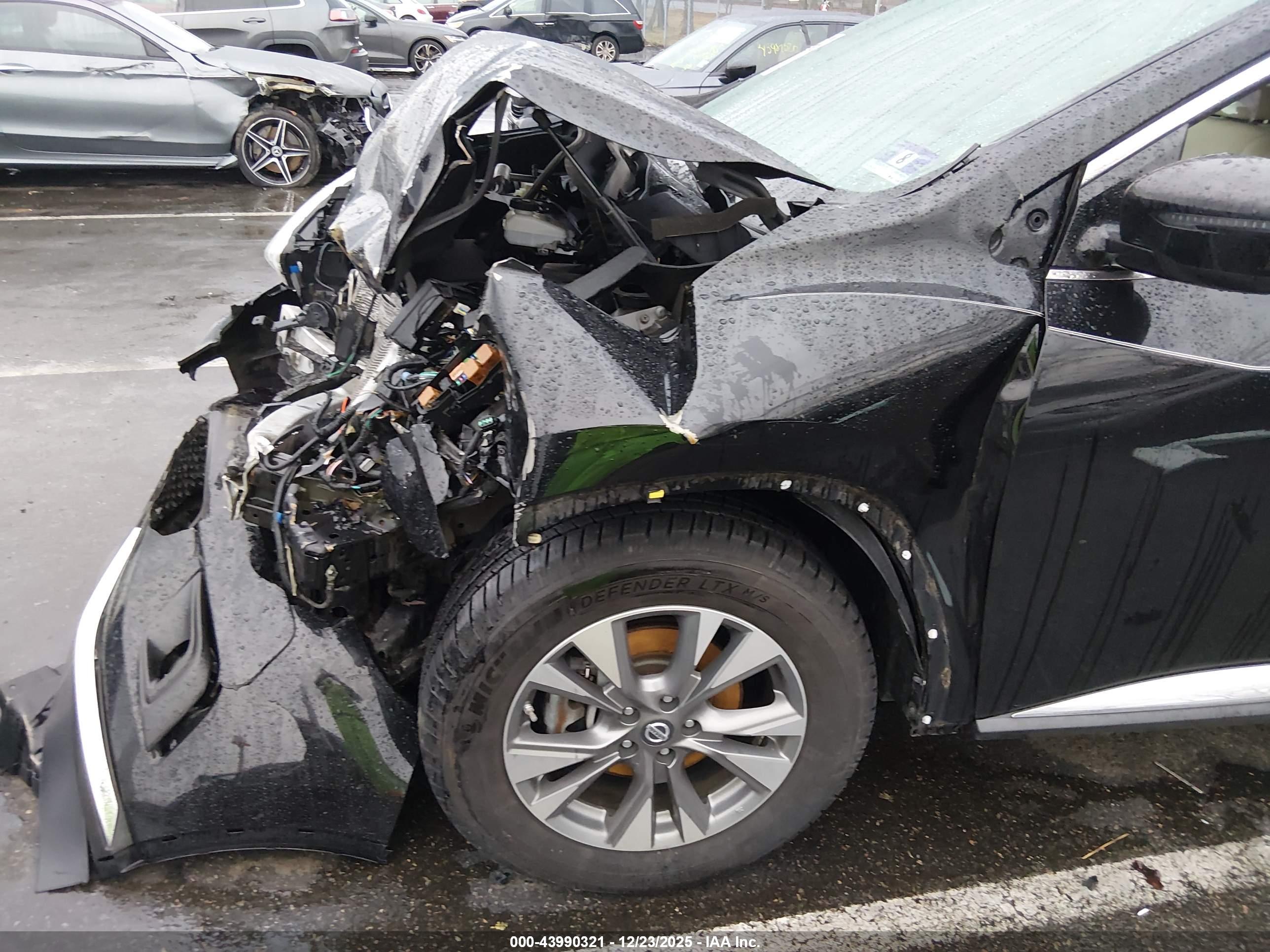 NISSAN MURANO image 6