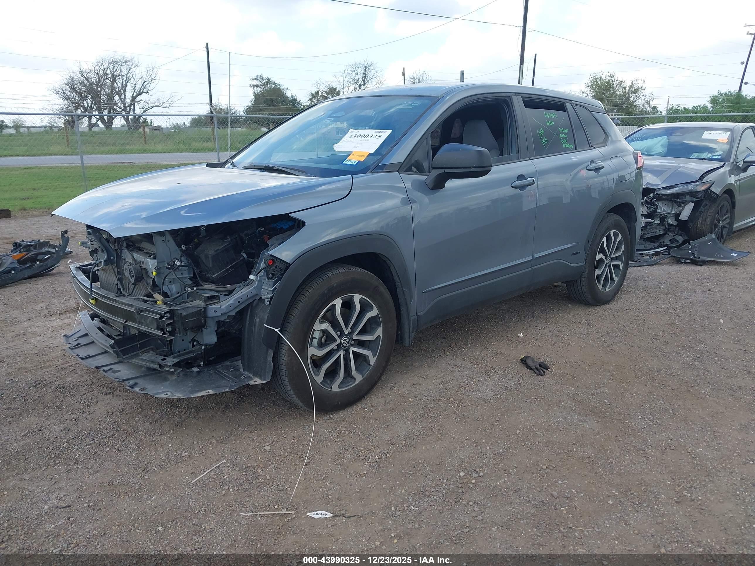 TOYOTA COROLLA image 2